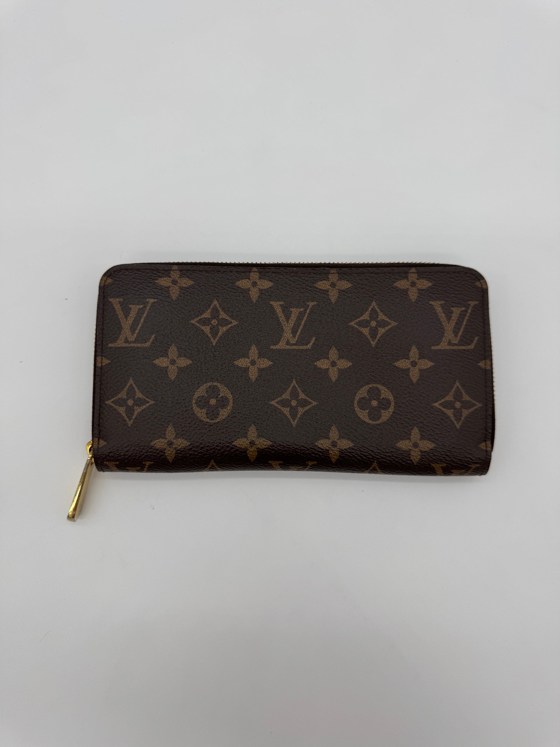 Louis Vuitton Monogram Zippy Wallet