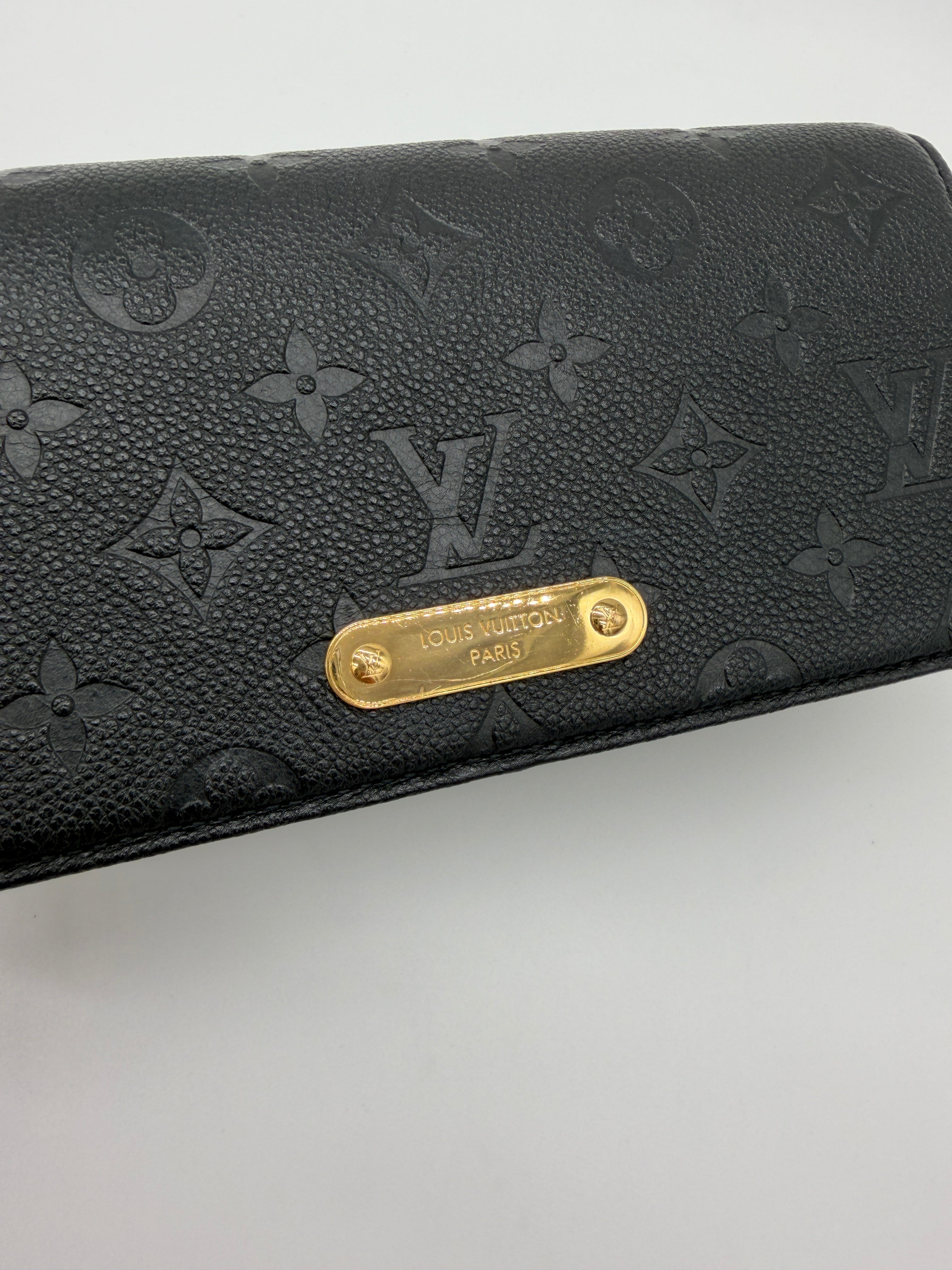 Louis Vuitton Lily Wallet on Chain Black Empreinte