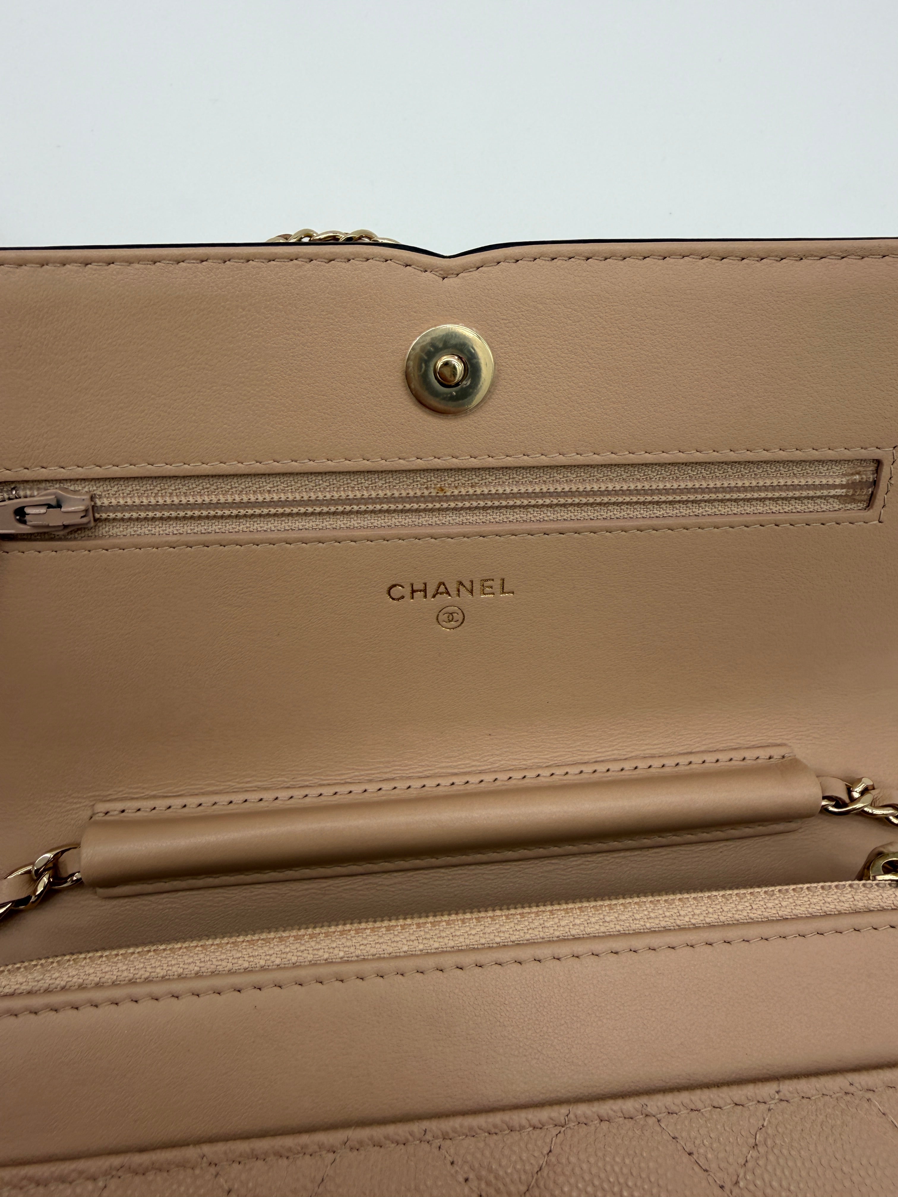 Chanel Filigree Caviar Wallet on Chain