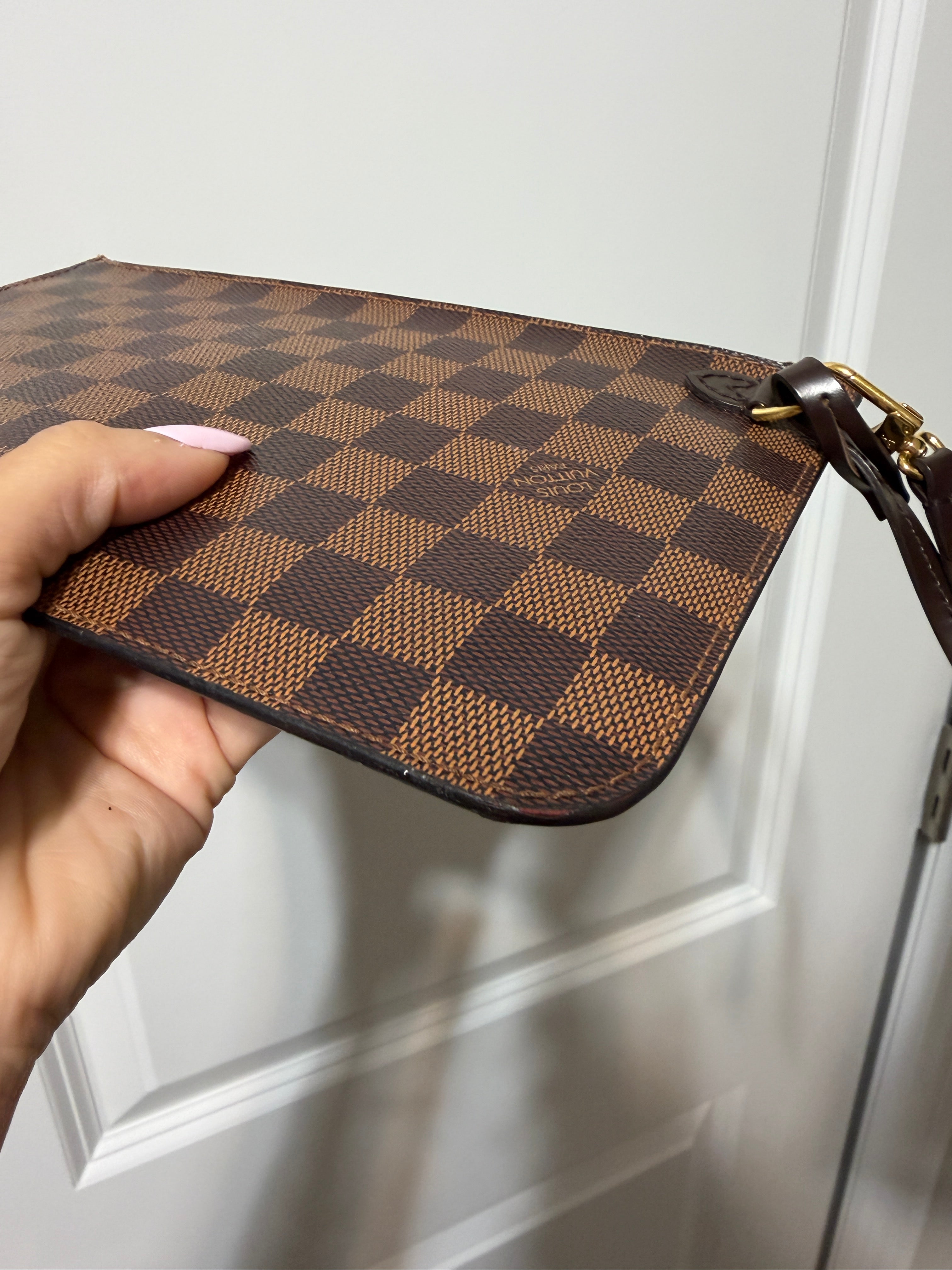 Louis Vuitton Neverfull Pochette DE