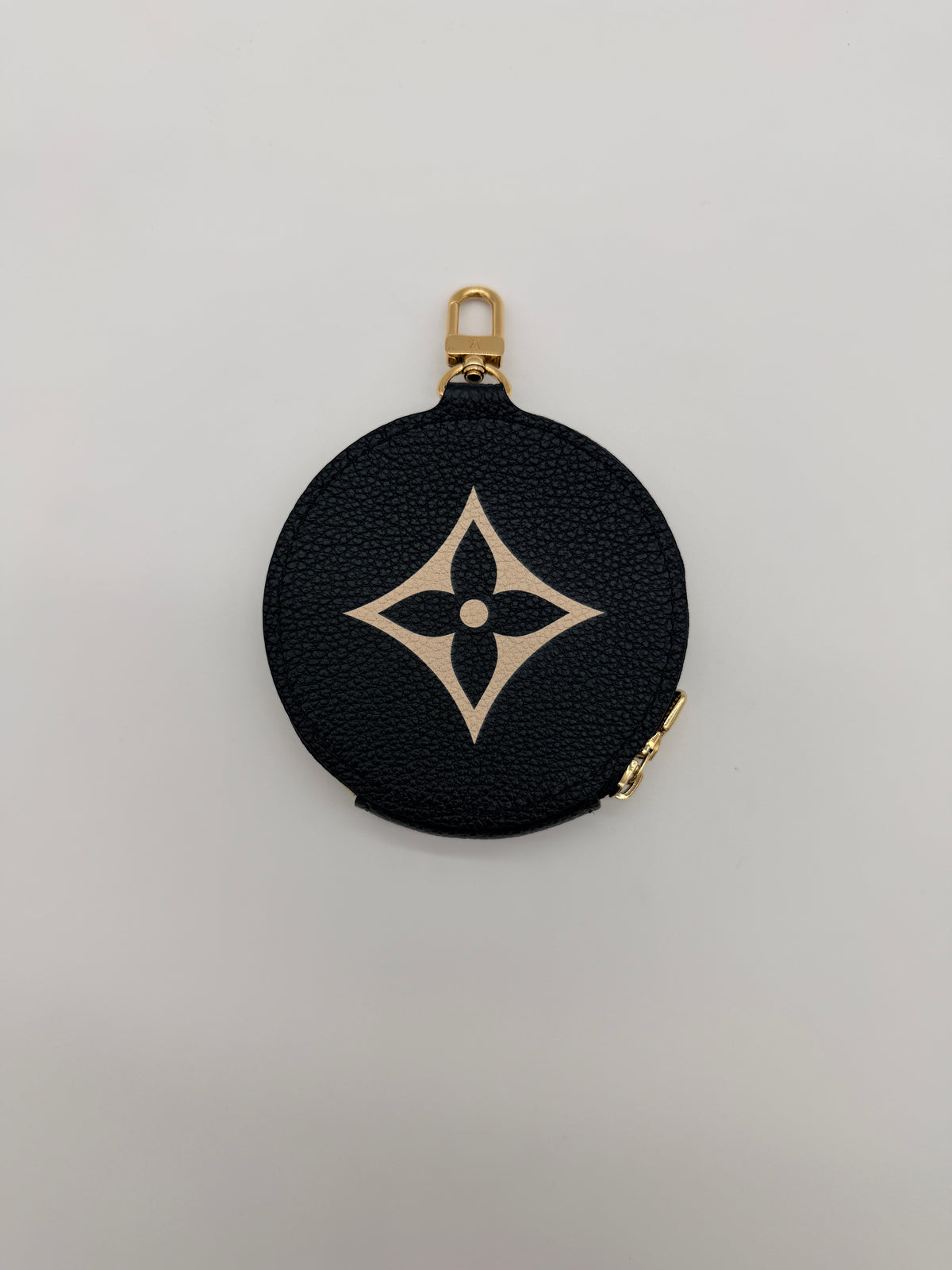 Louis Vuitton Bicolor Round Zippy