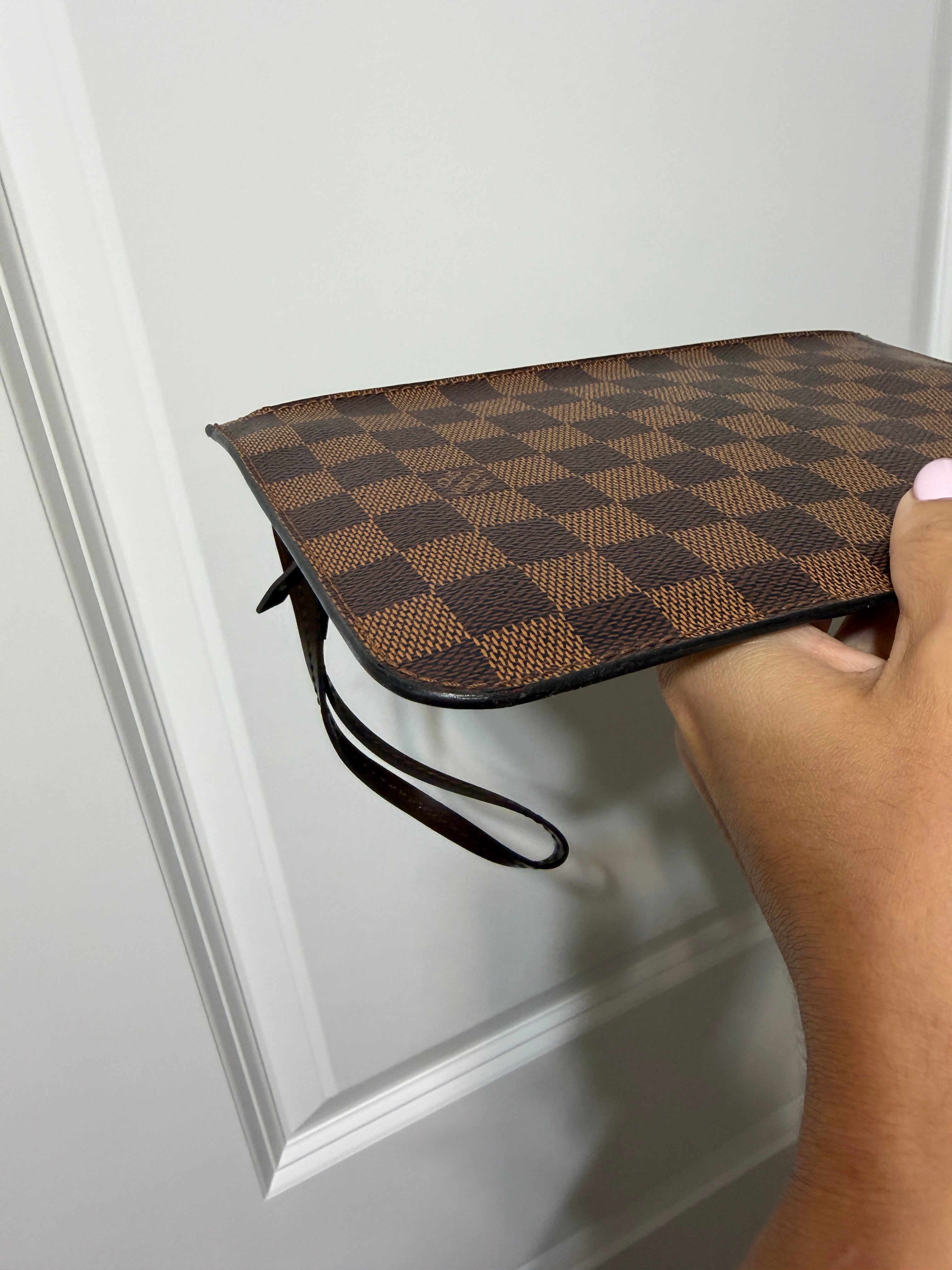 Louis Vuitton Neverfull Pochette DE