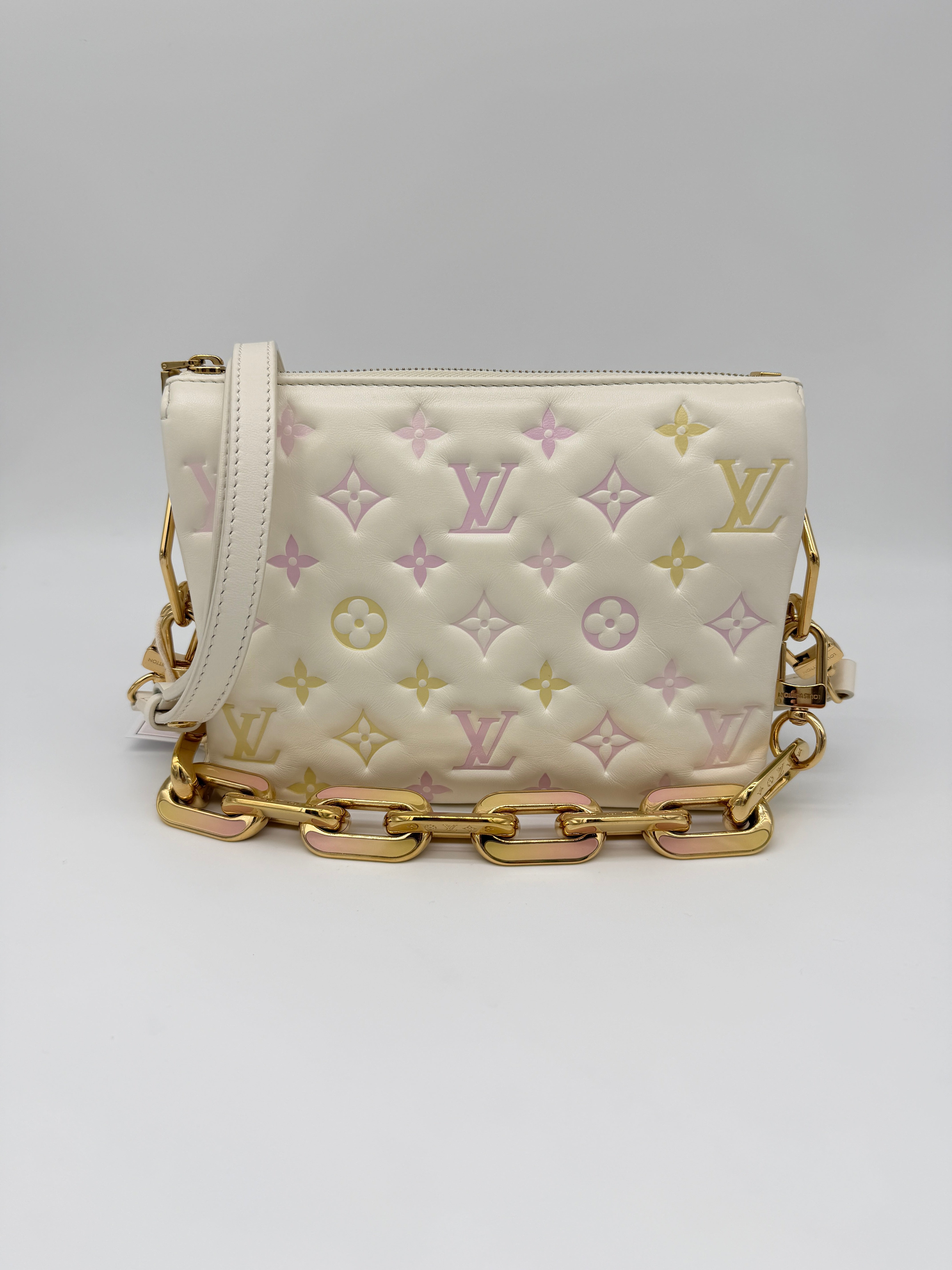 Louis Vuitton Coussin BB