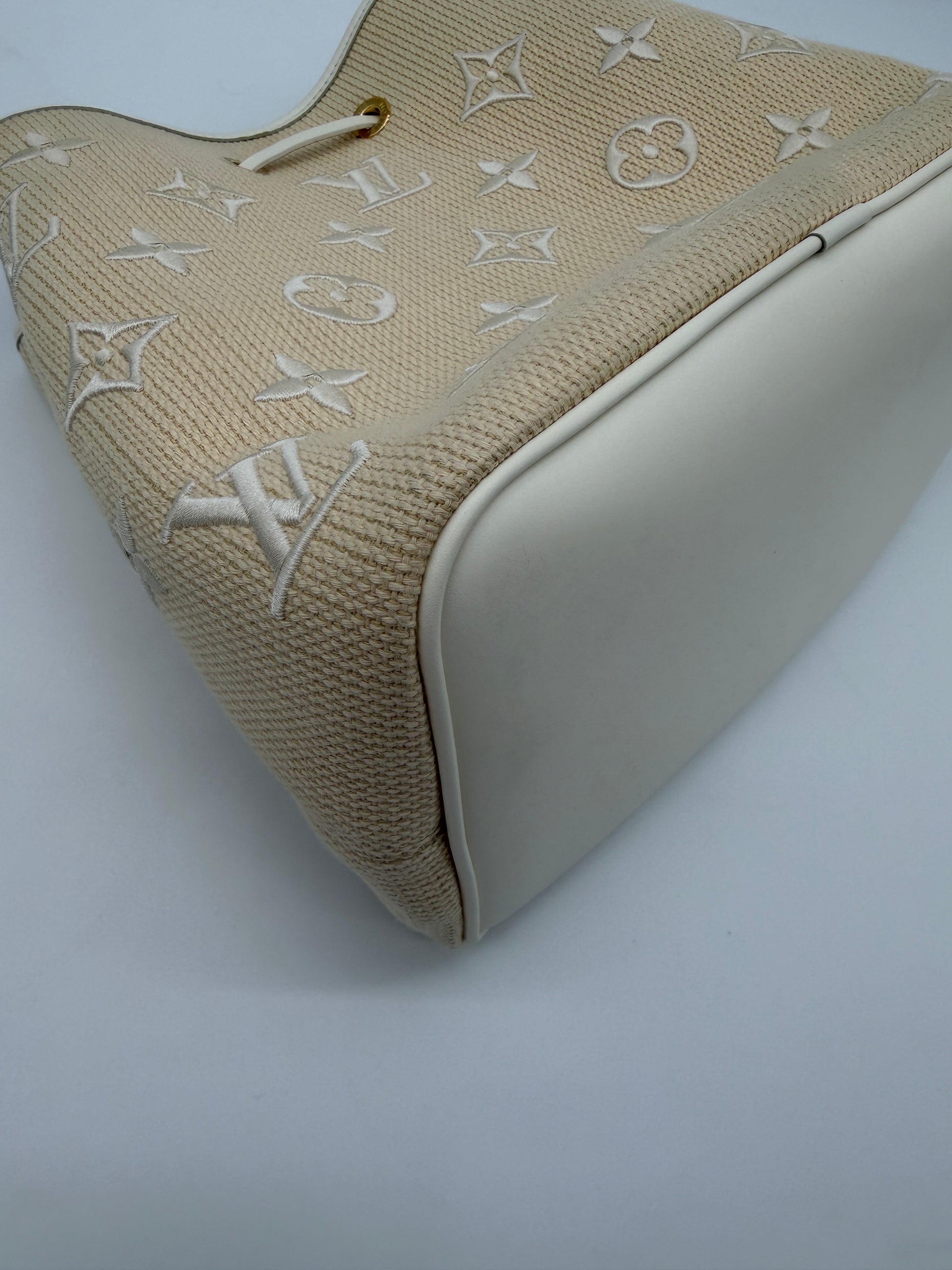 Louis Vuitton Neonoe MM Embroidered Monogram