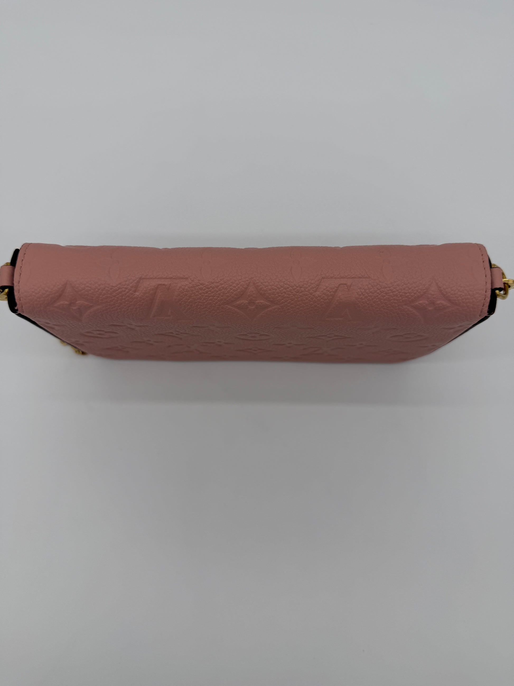 Louis Vuitton Pochette Felicie Empreinte Rose Poudre Pink