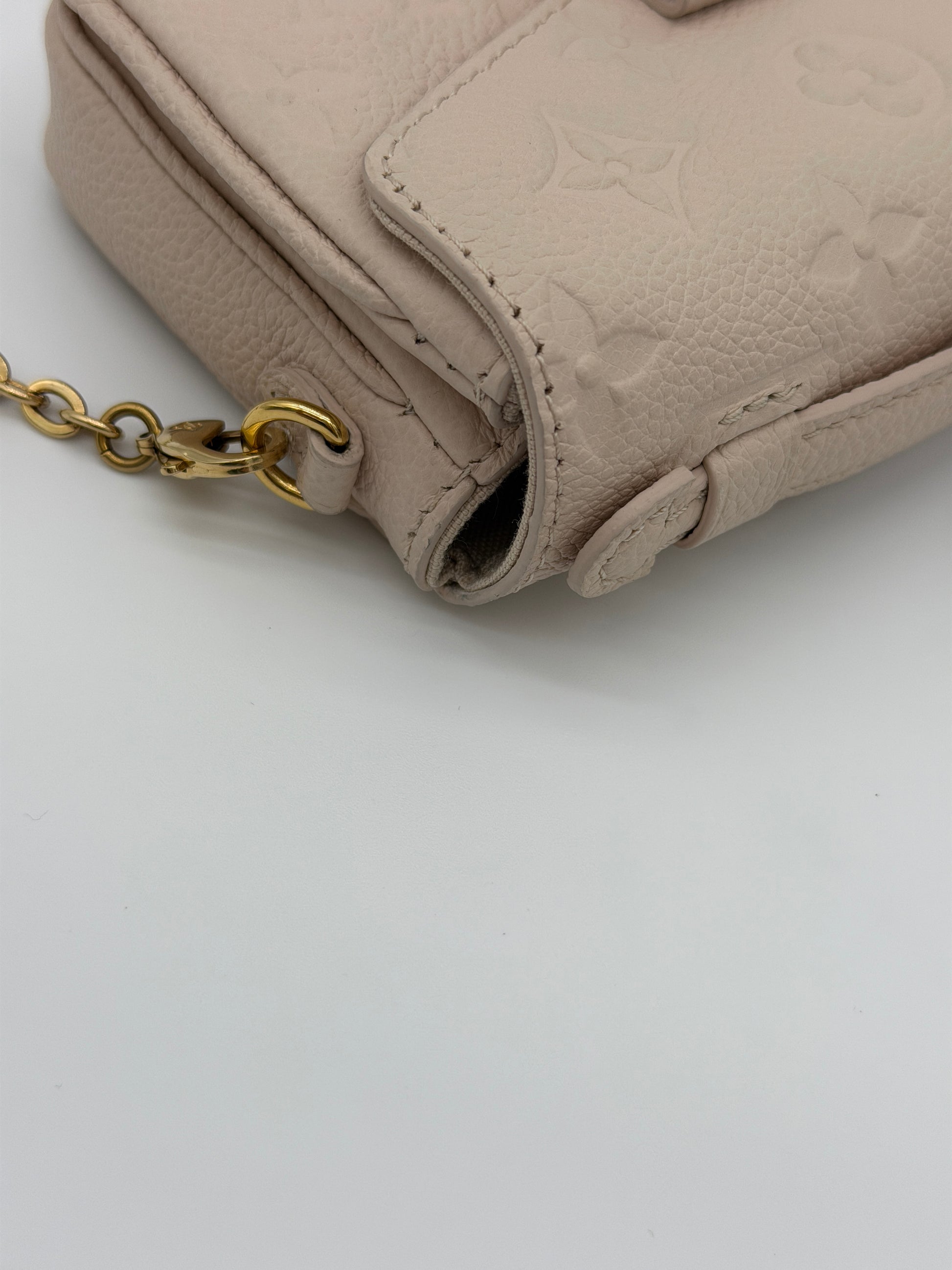 Louis Vuitton Micro Metis Empreinte