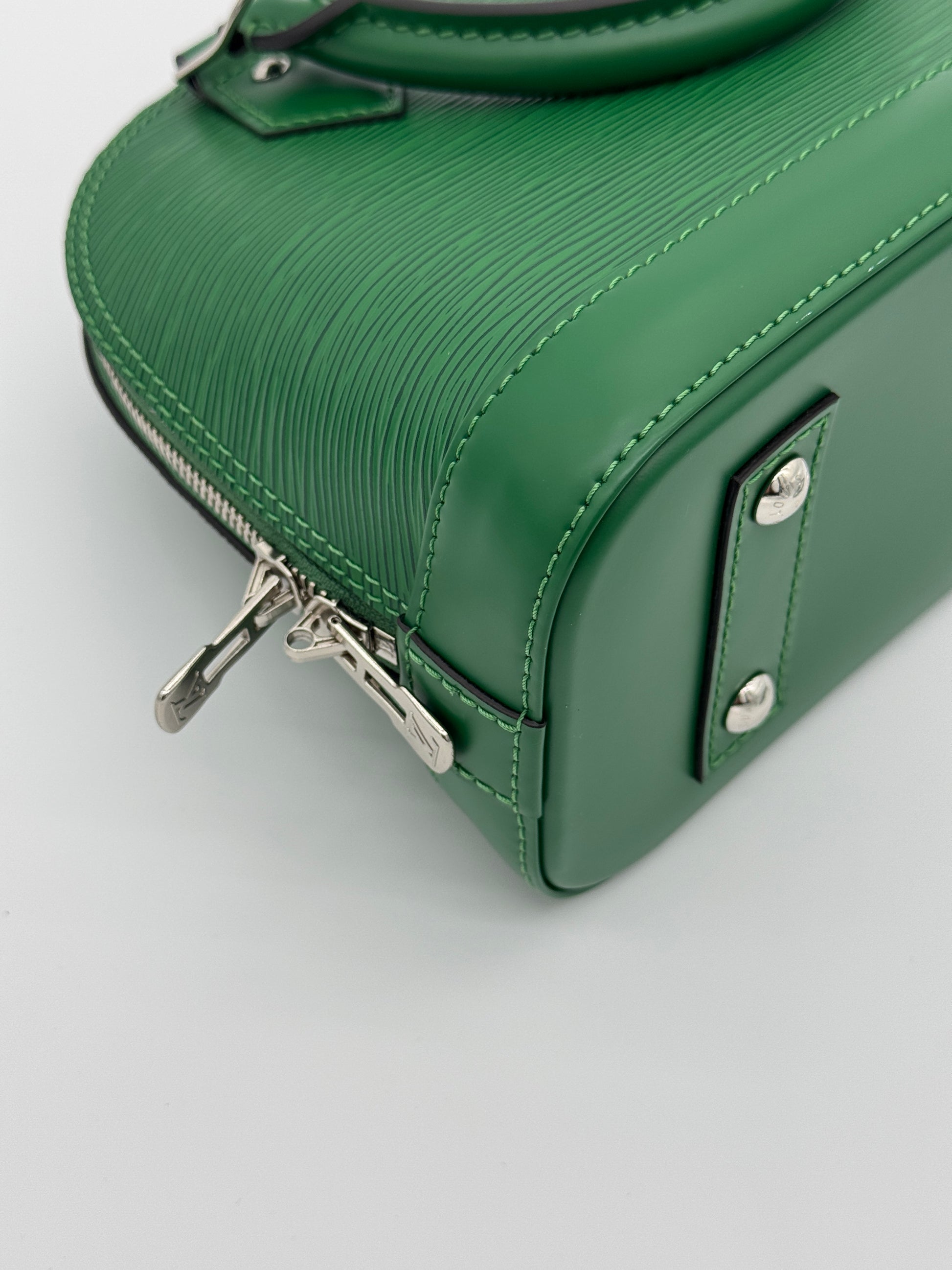 Louis Vuitton Alma BB Epi Borneo Green