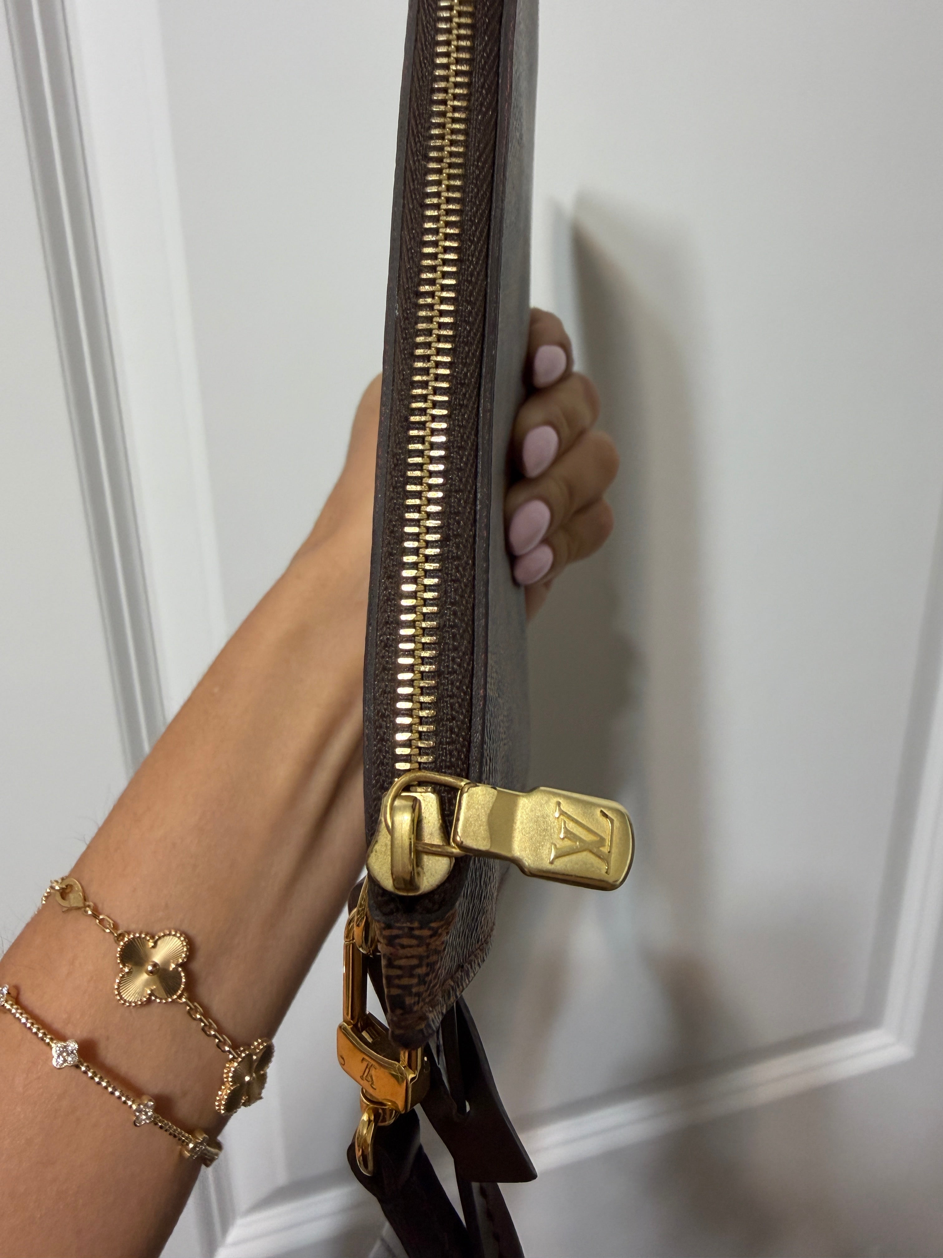 Louis Vuitton Neverfull Pochette DE