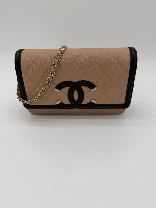 Chanel Filigree Caviar Wallet on Chain