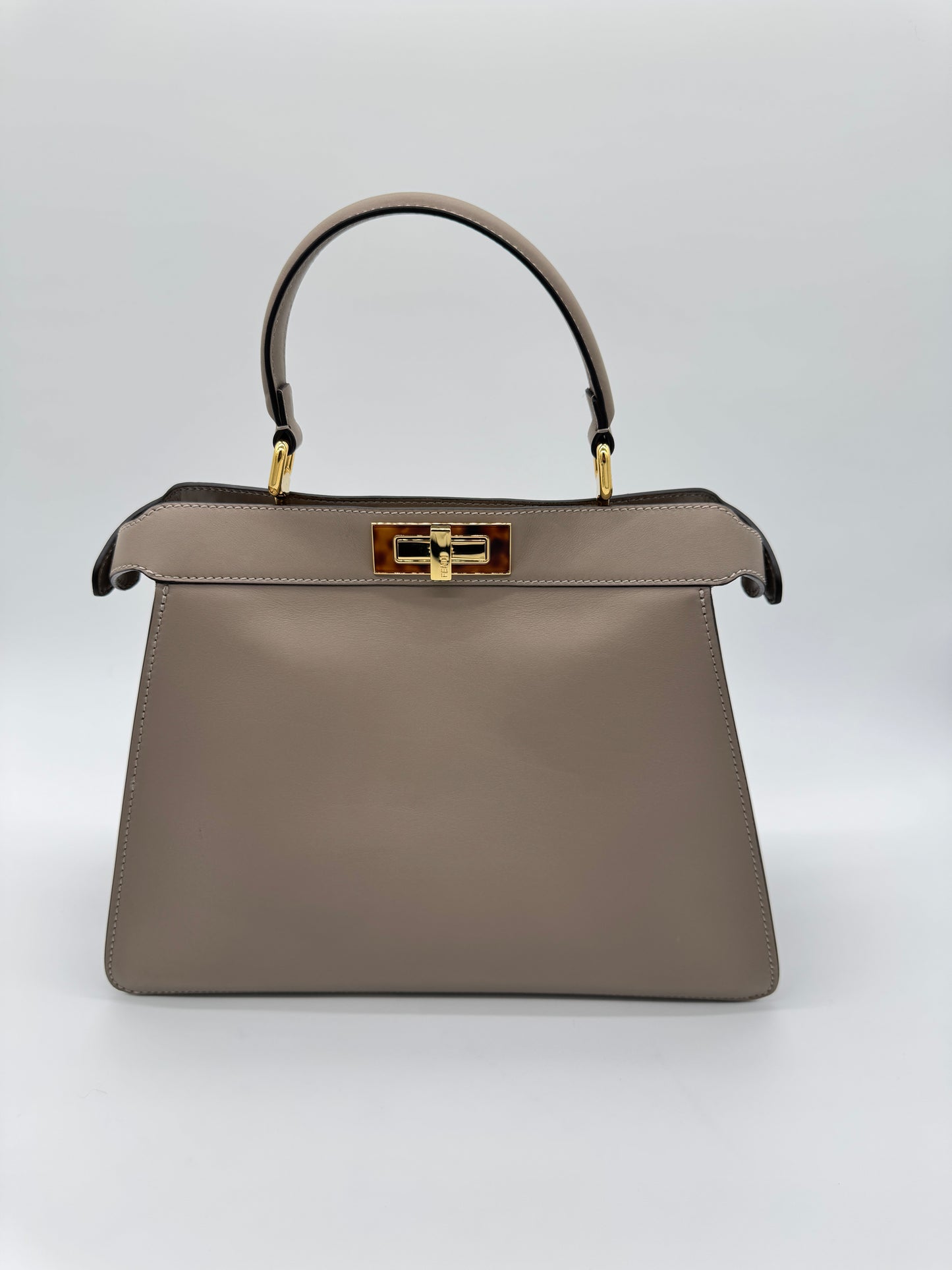 Fendi Peekaboo ISeeU Medium