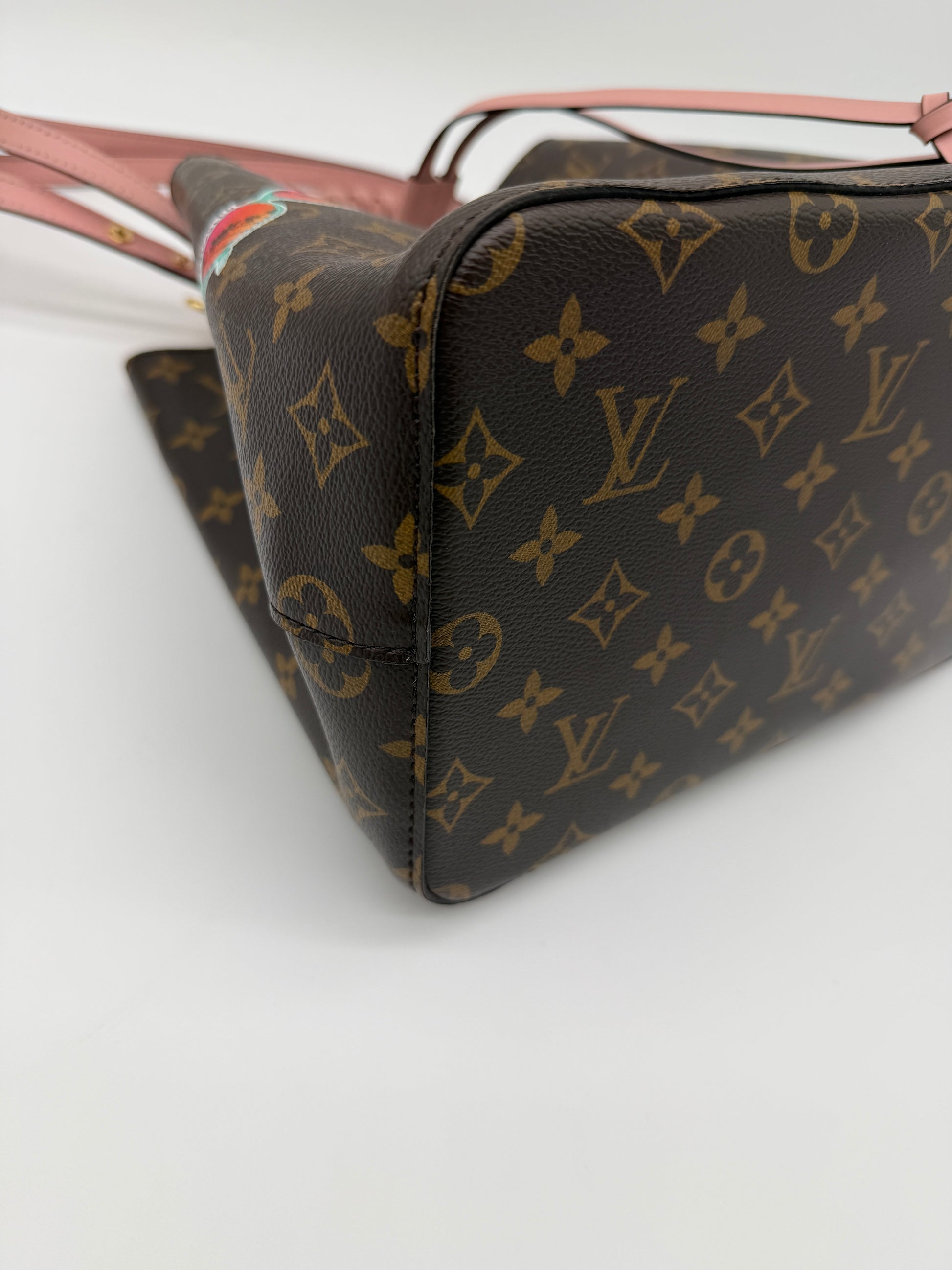 Louis Vuitton Neonoe Monogram Los Angeles Limited Edition
