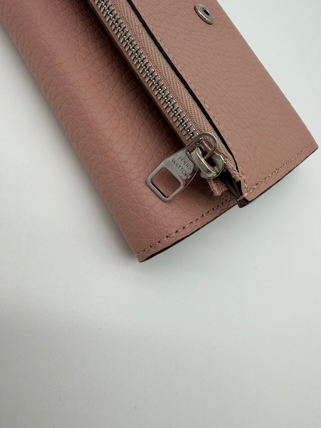 Louis Vuitton Capucines Pink Wallet