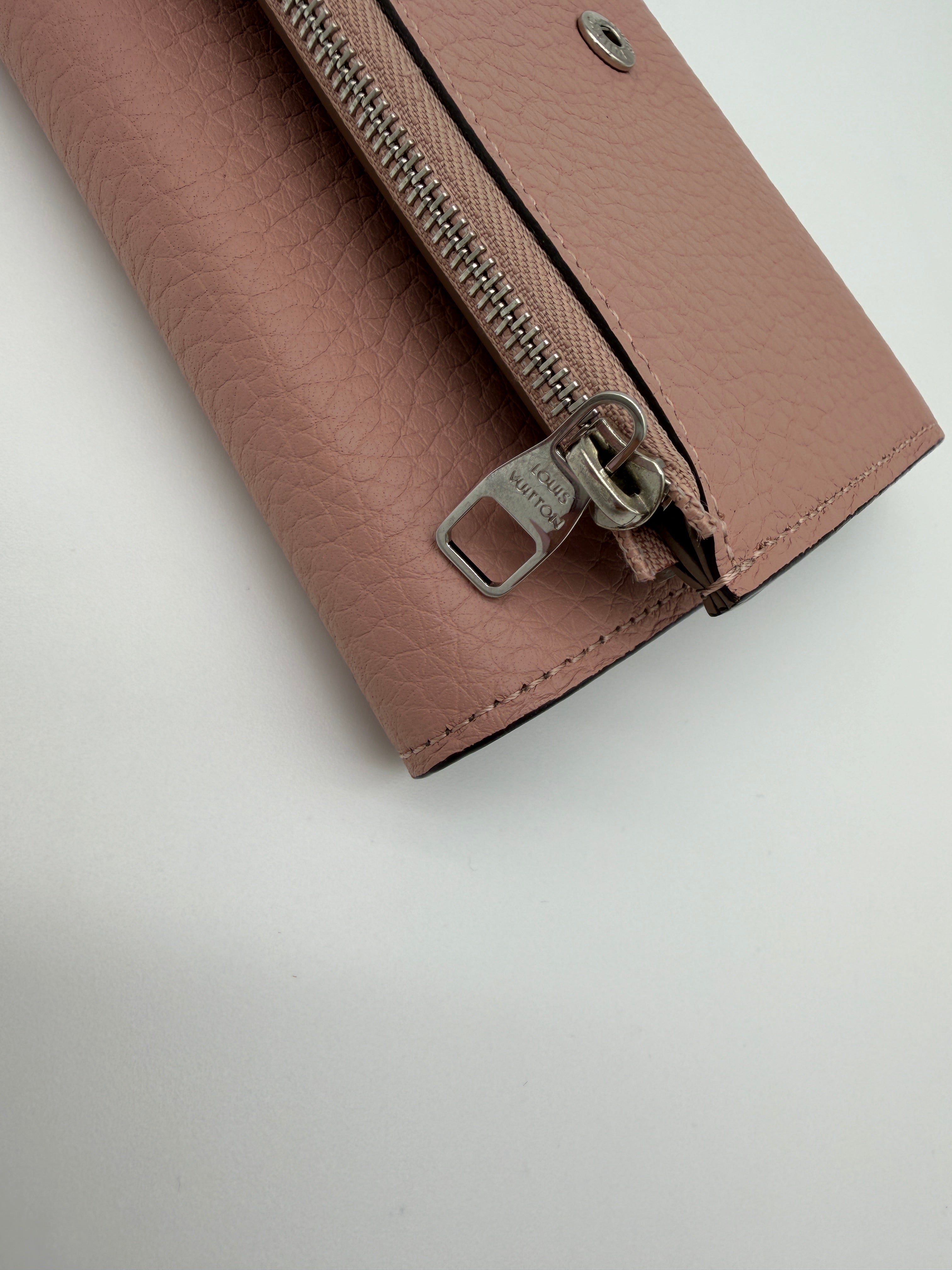 Louis Vuitton Capucines Pink Wallet