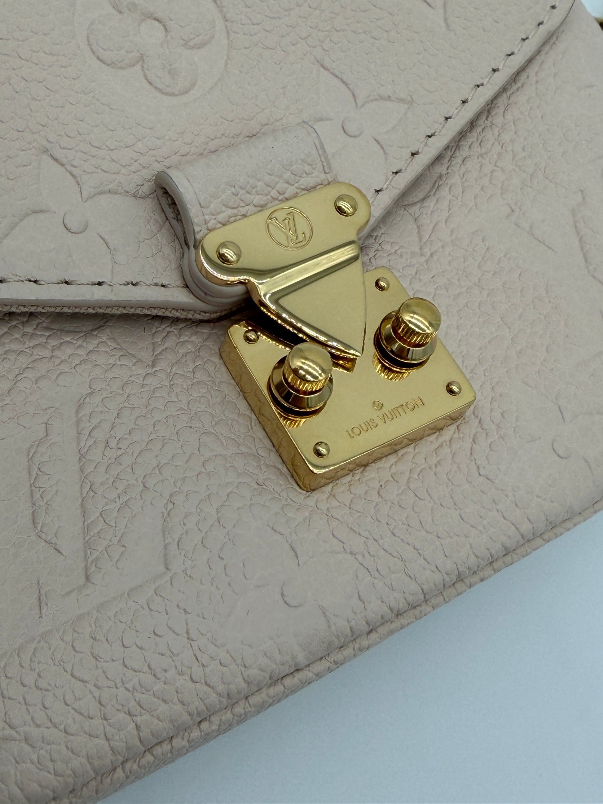 Louis Vuitton Micro Metis Empreinte