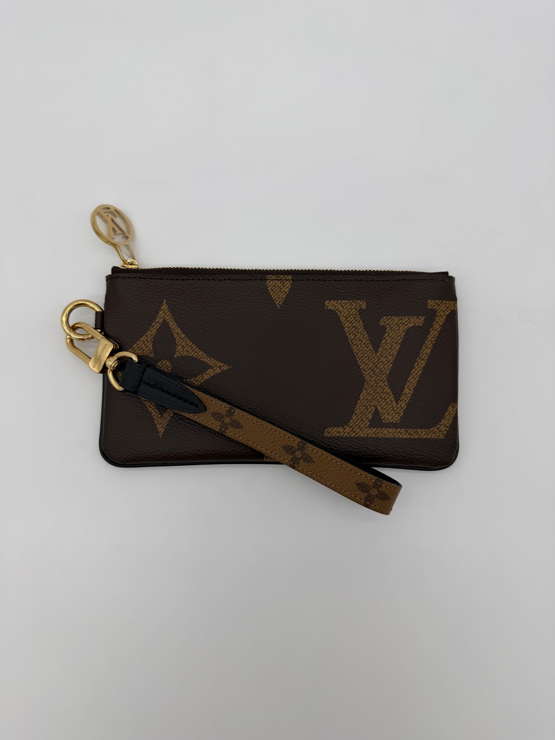 Louis Vuitton Monogram Giant Pochette with Wrist Strap