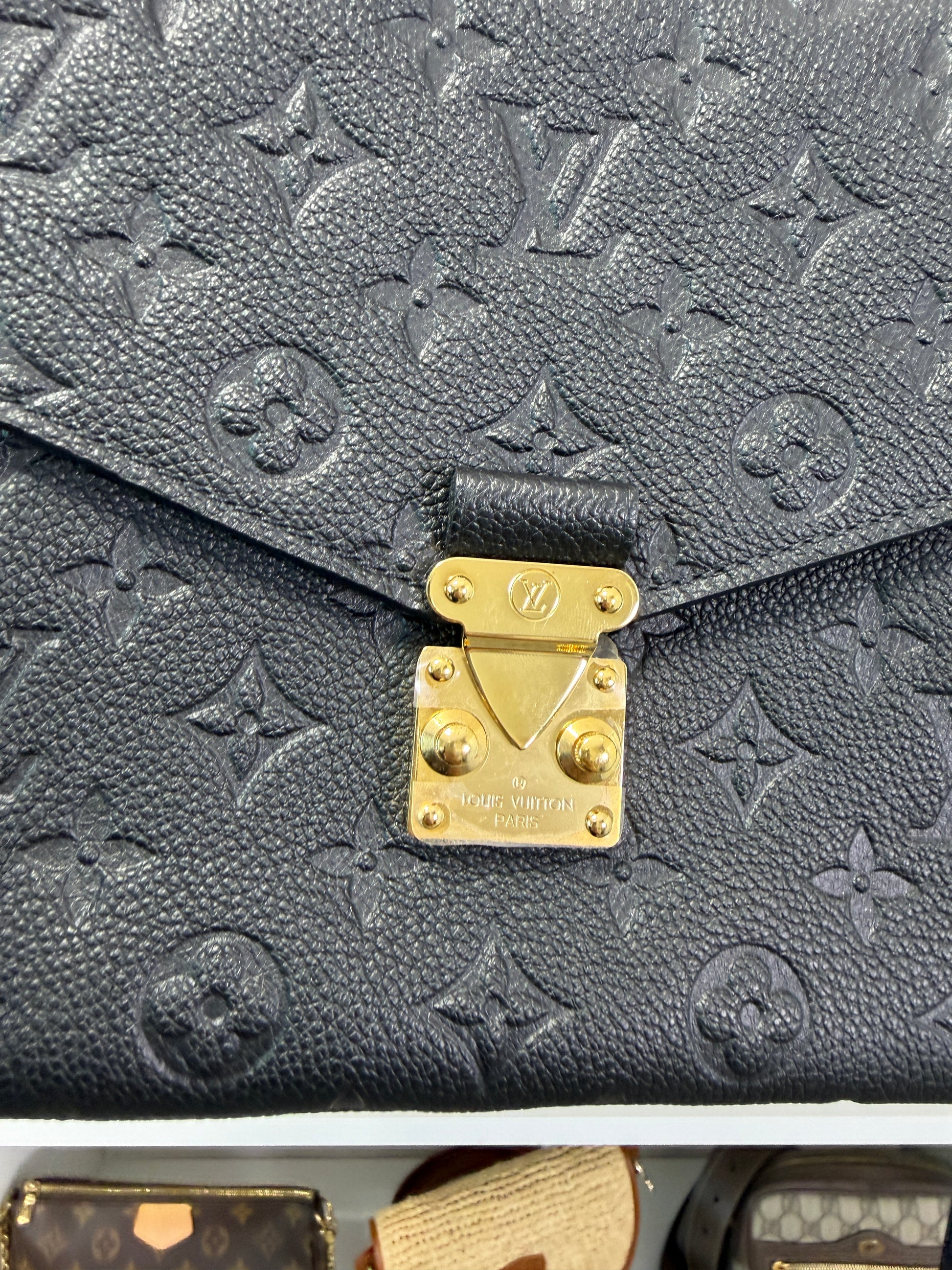 Louis Vuitton Black Empreinte Pochette Métis