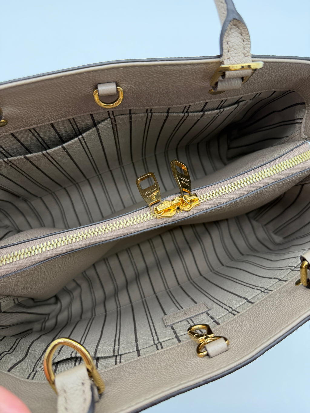 Louis Vuitton Montaigne MM Empreinte