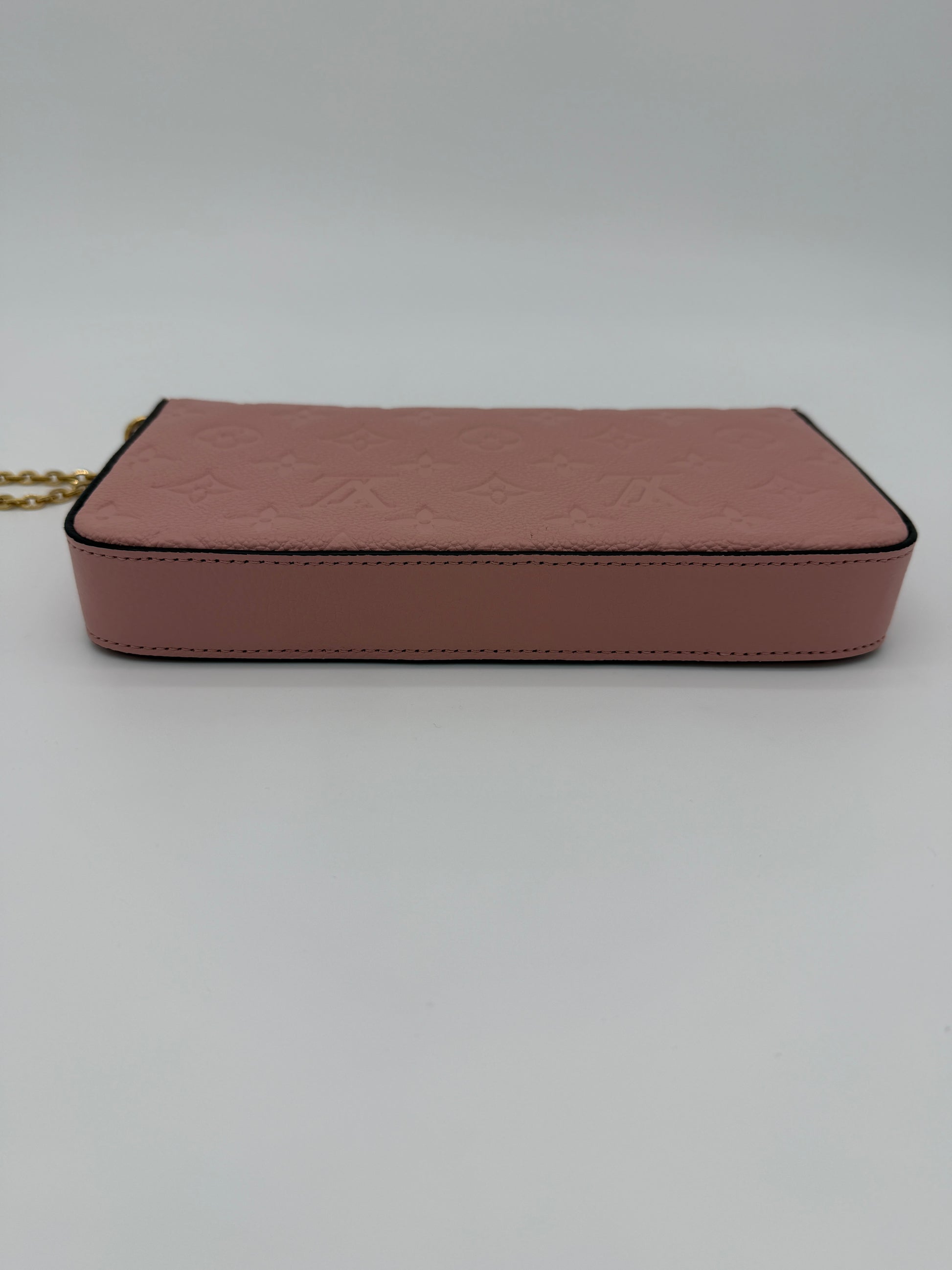 Louis Vuitton Pochette Felicie Empreinte Rose Poudre Pink
