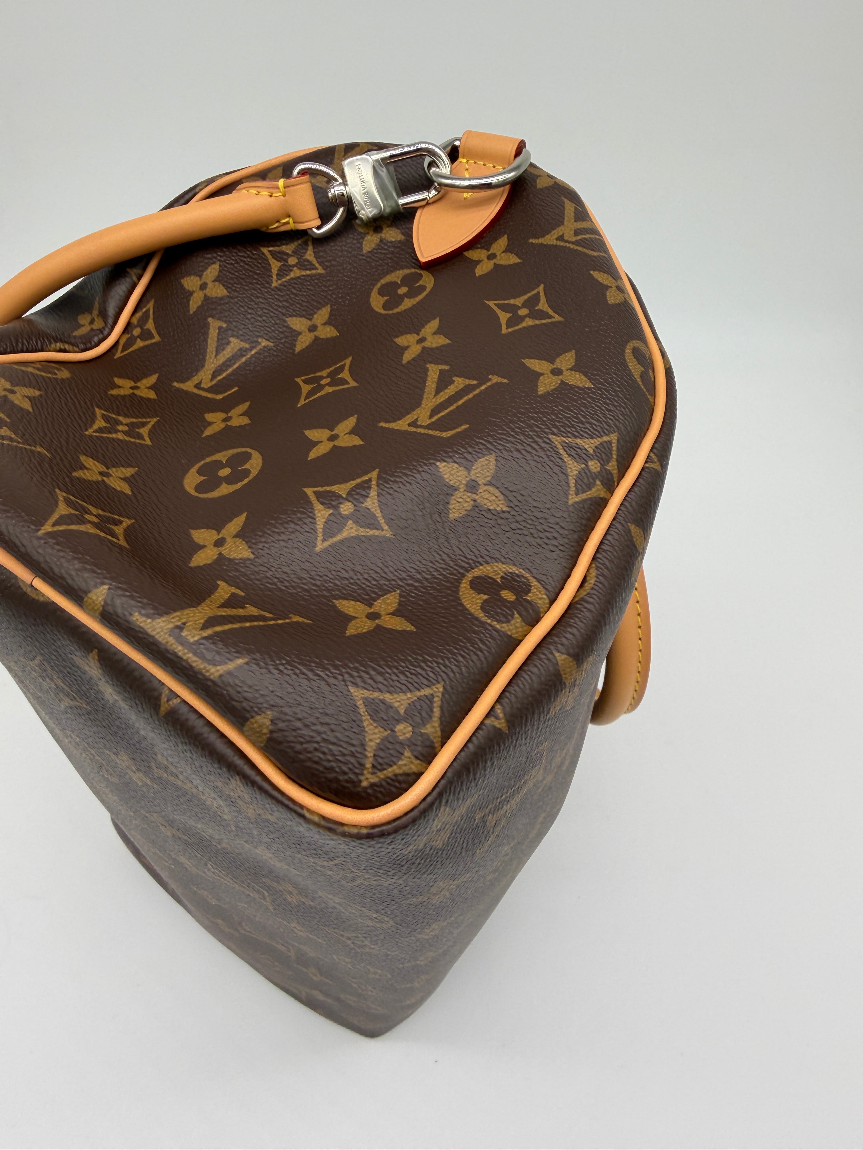 Louis Vuitton Speedy Soft 30 NYC 57th