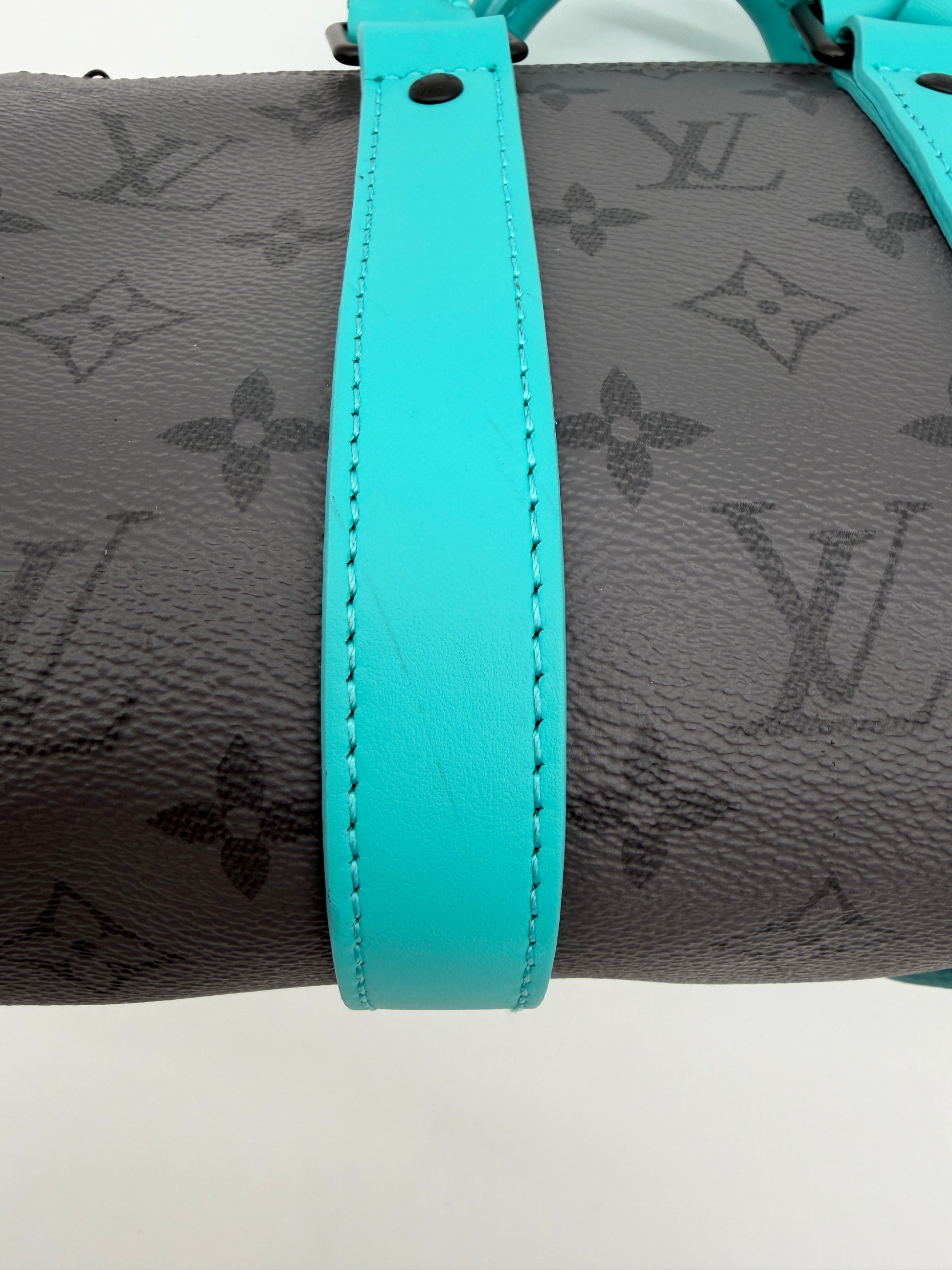 Louis Vuitton Keepall Bandouliere 25 Turquoise / Monogram Eclipse Reverse