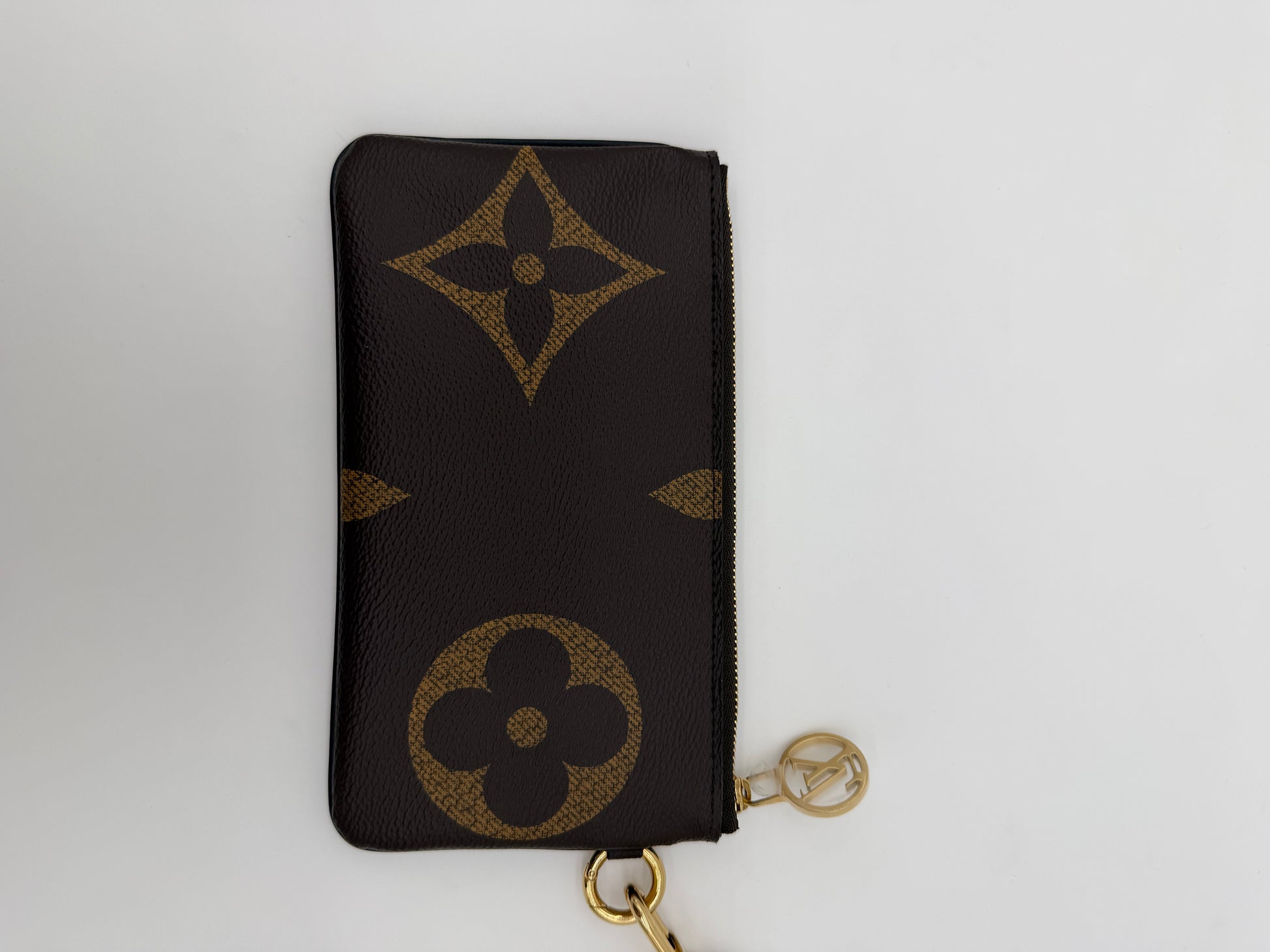 Louis Vuitton Monogram Giant Pochette with Wrist Strap