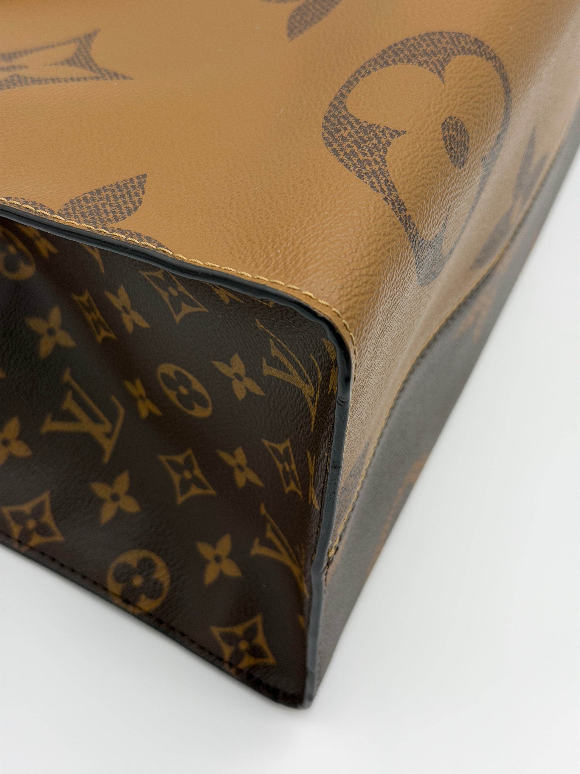 Louis Vuitton OnTheGo GM Reverse Monogram