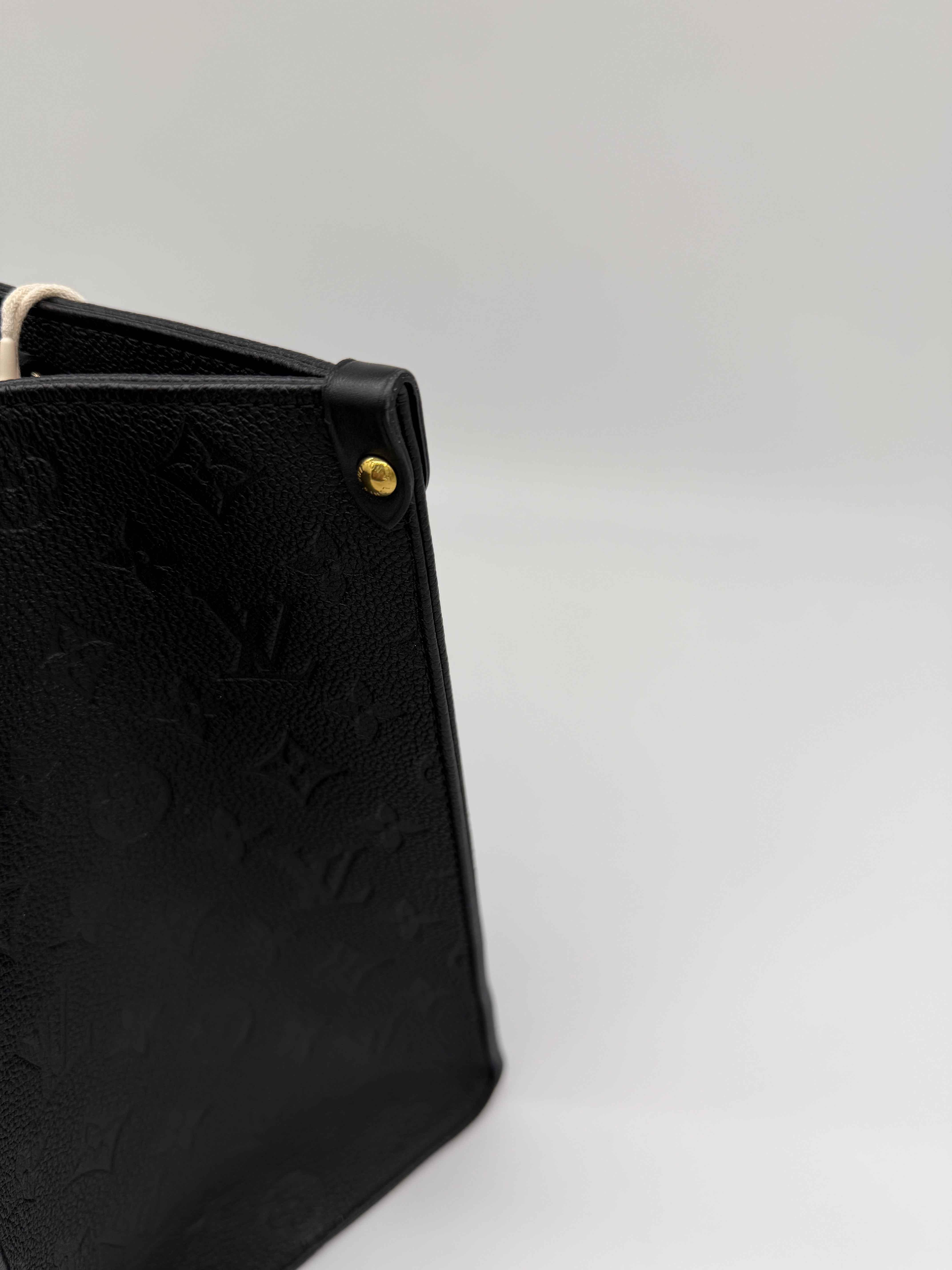 Louis Vuitton OnTheGo MM Black Empreinte