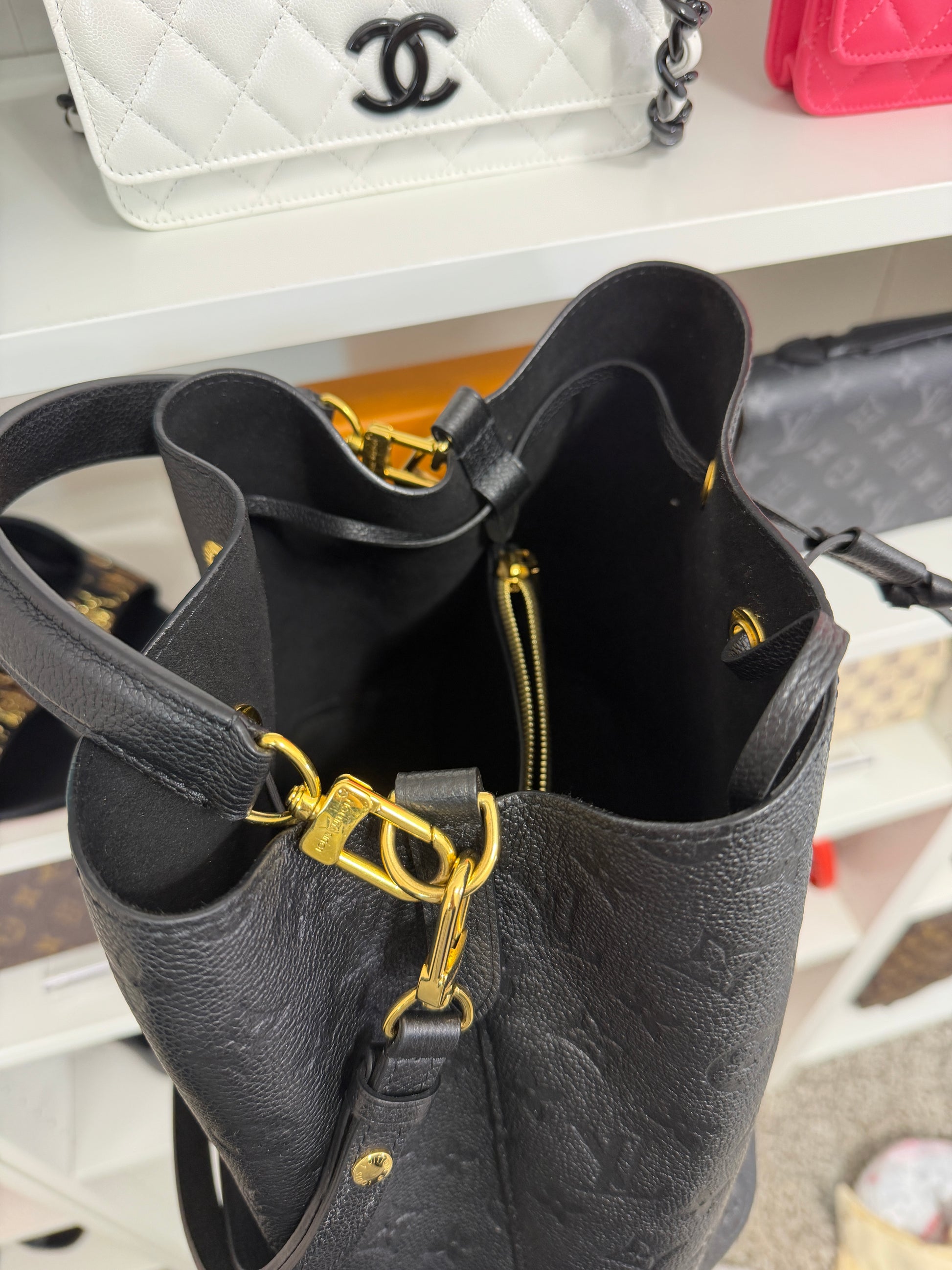 Louis Vuitton Neonoe MM Black Empreinte