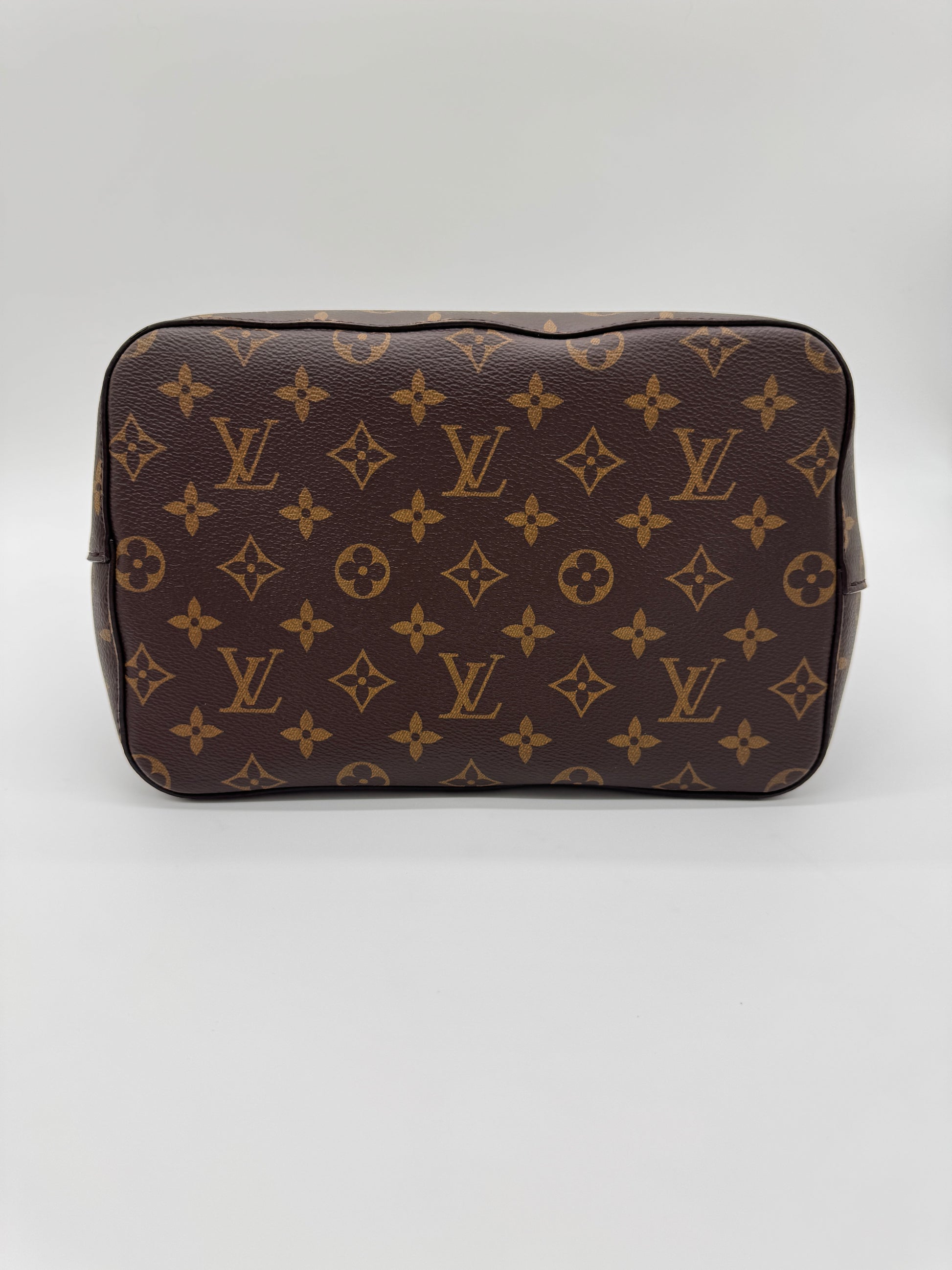 Louis Vuitton NeoNoe MM