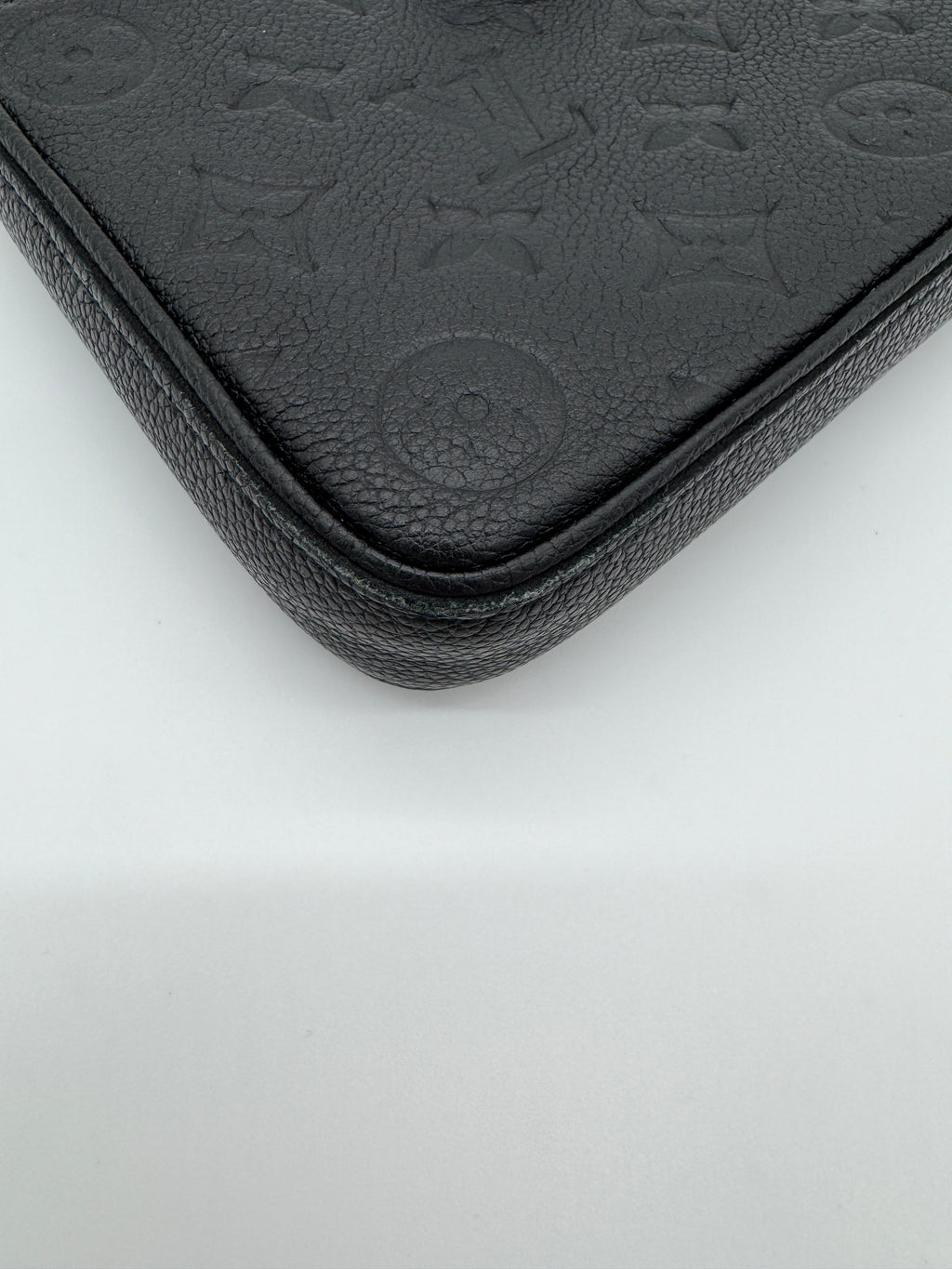 Louis Vuitton Easy Pouch on Strap