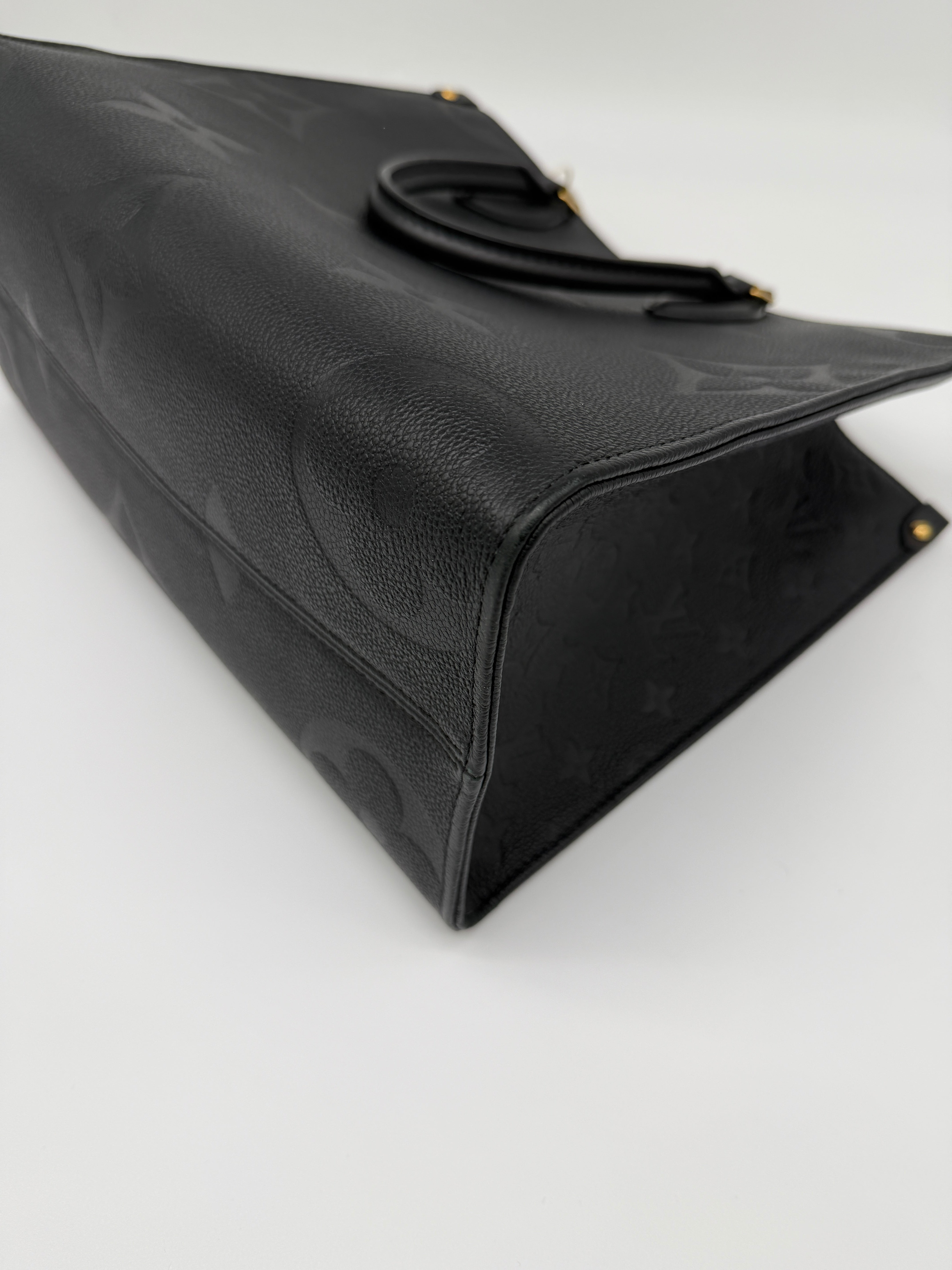 Louis Vuitton OnTheGo MM Black Empreinte