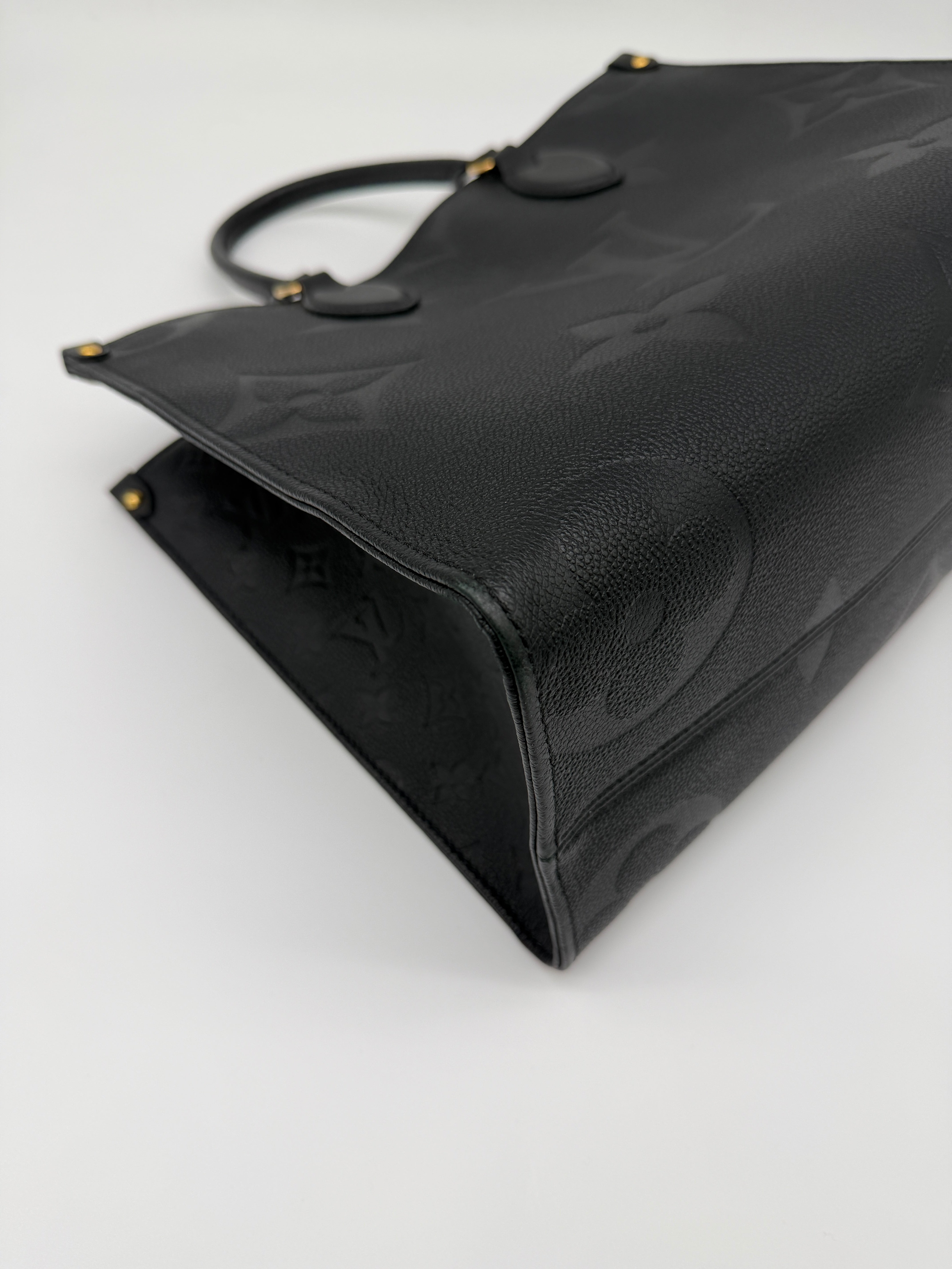 Louis Vuitton OnTheGo MM Black Empreinte
