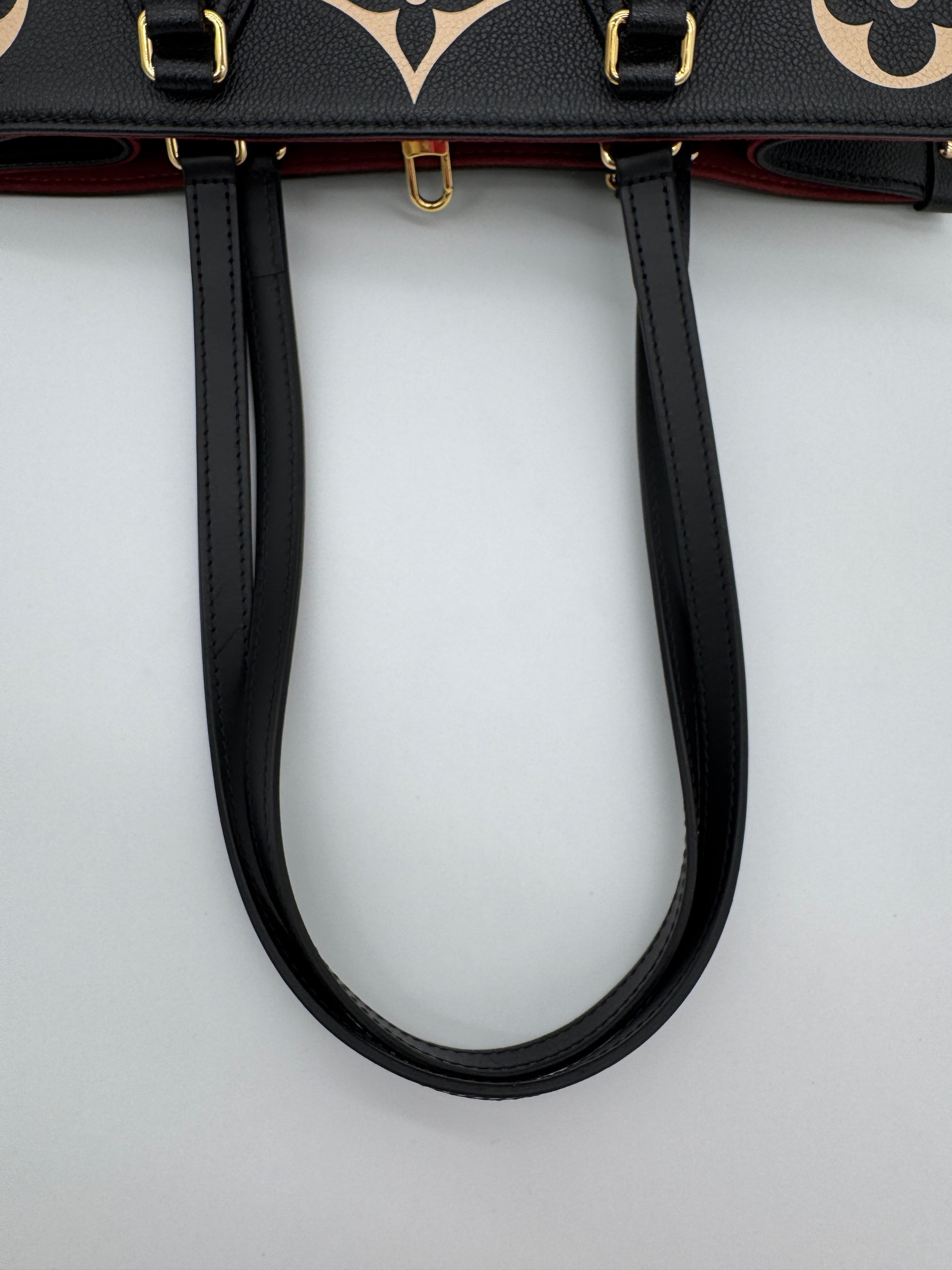 Louis Vuitton OnTheGo MM Bicolor Monogram Empreinte
