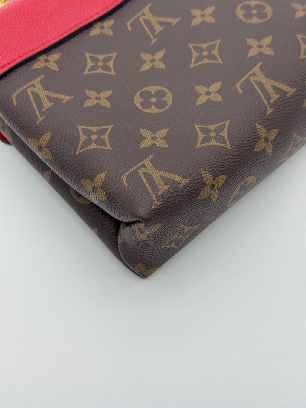 Louis Vuitton Monogram Pallas Chain Shoulder Bag