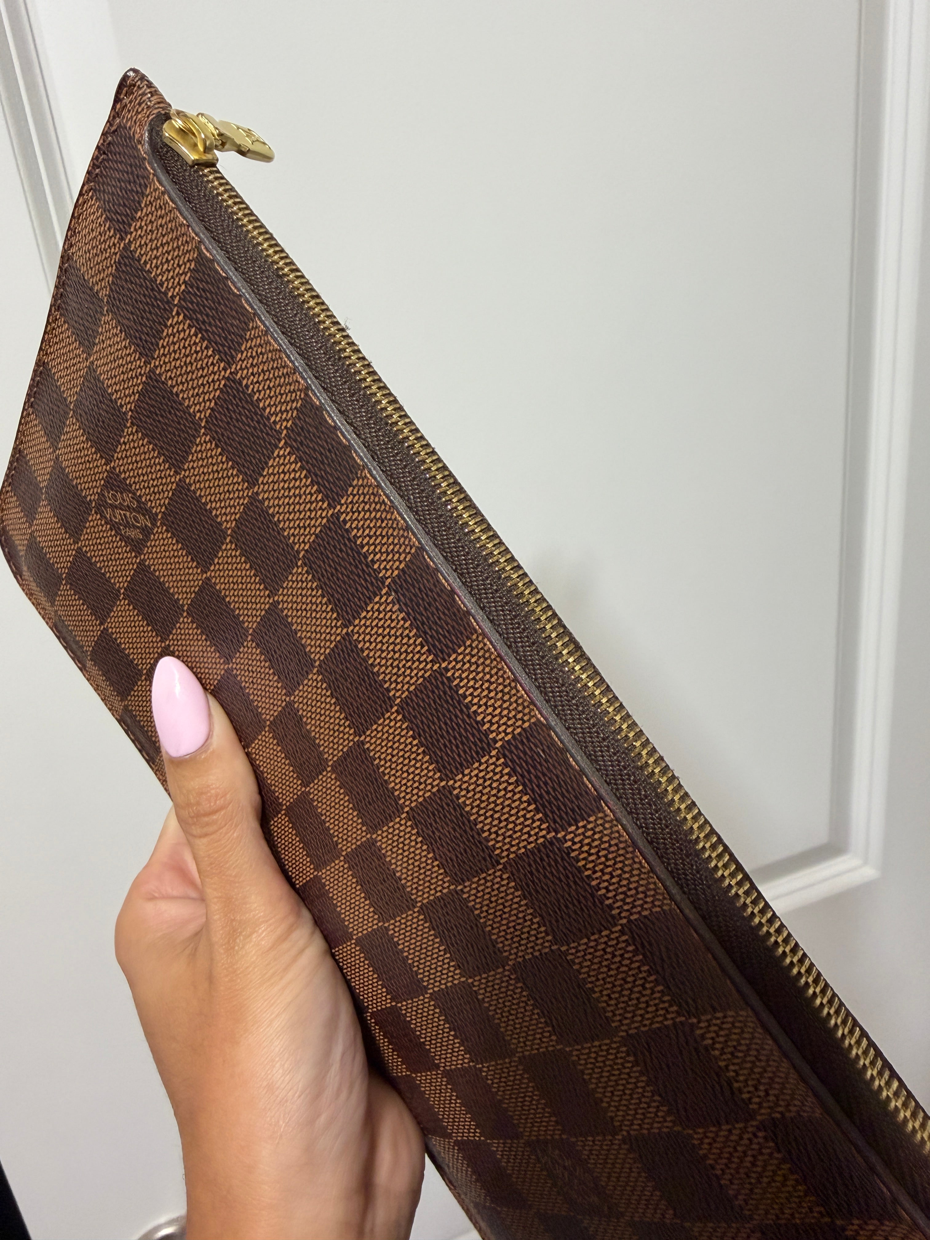Louis Vuitton Neverfull Pochette DE