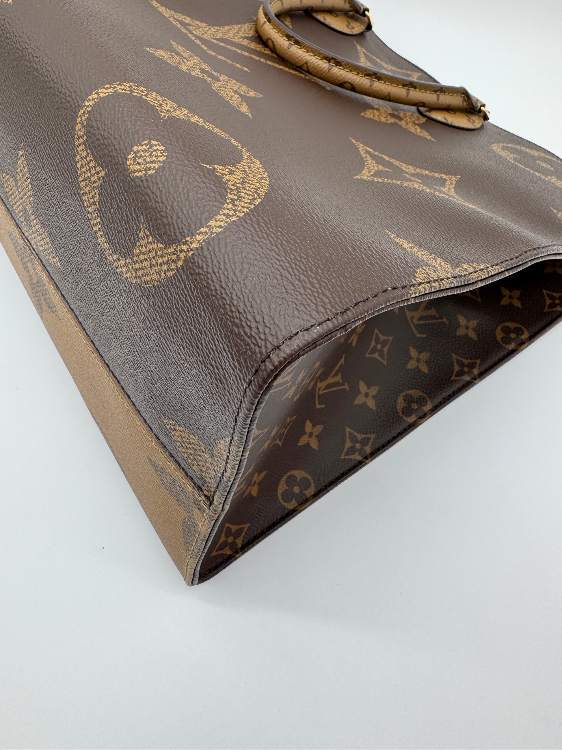 Louis Vuitton OnTheGo GM Reverse Monogram Tote