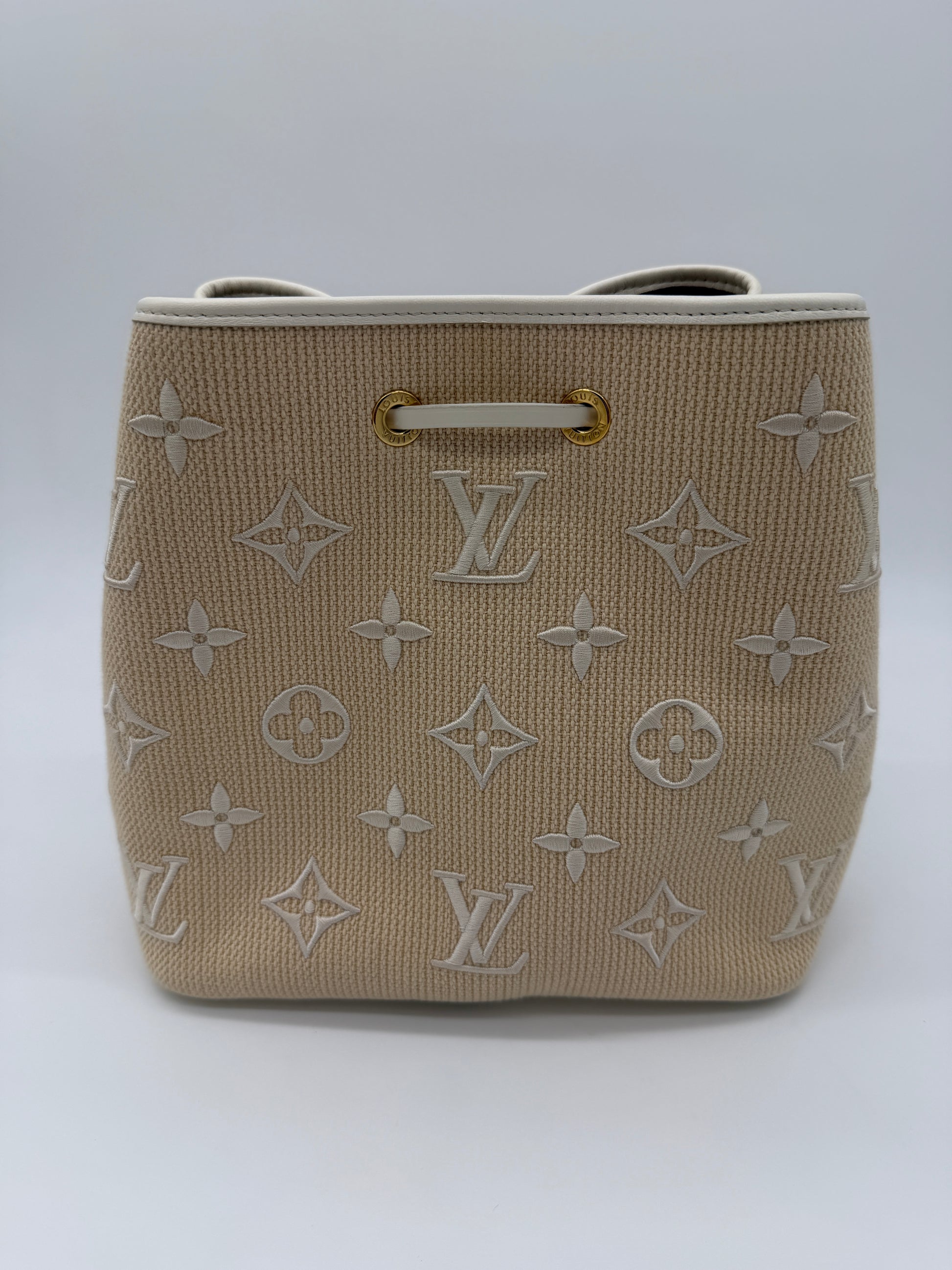 Louis Vuitton Neonoe MM Embroidered Monogram