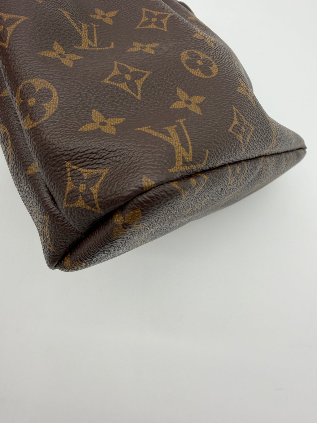 Louis Vuitton Noe Pouch