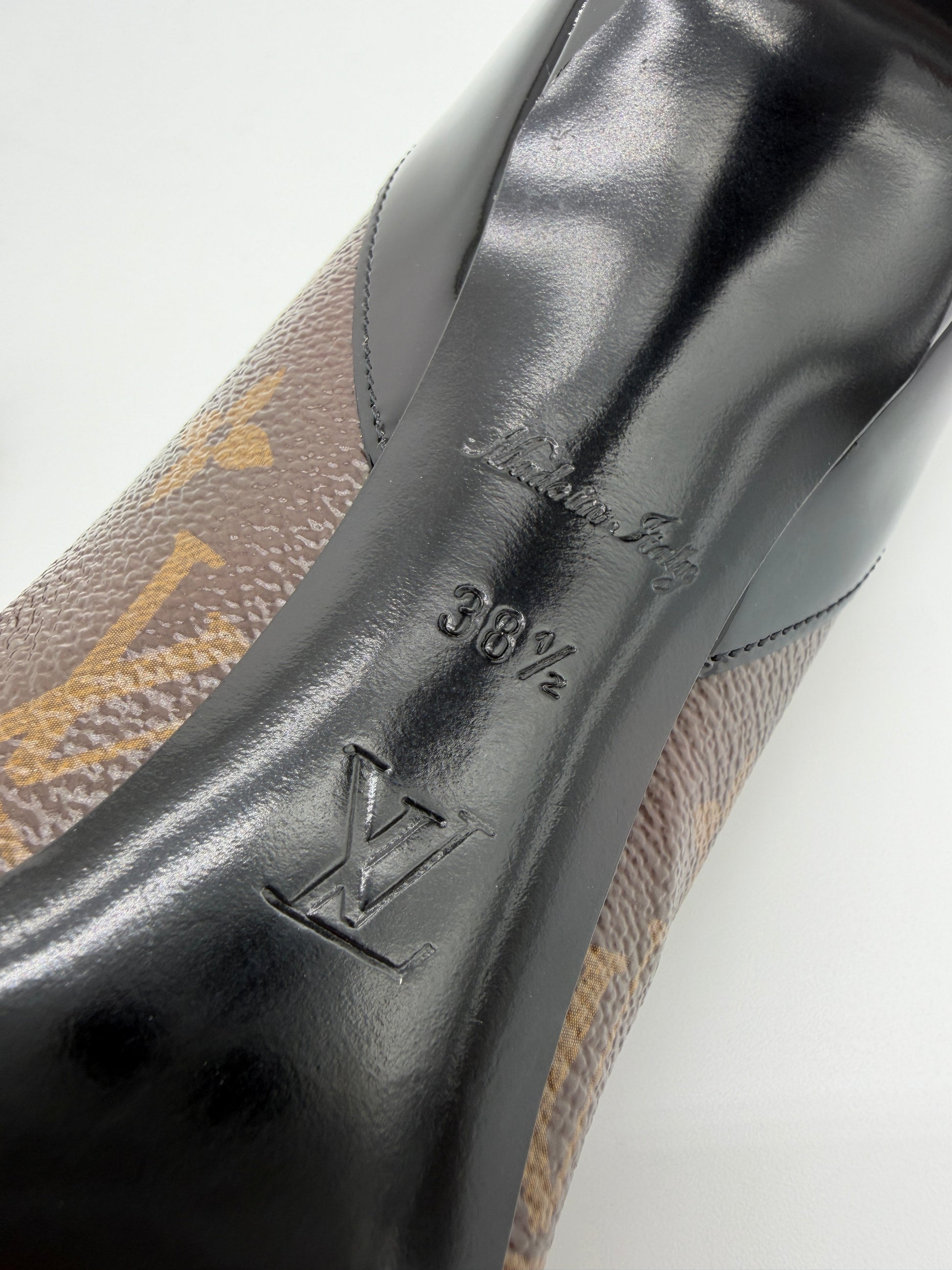 Louis Vuitton Monogram Cherie Pumps Size 38.5