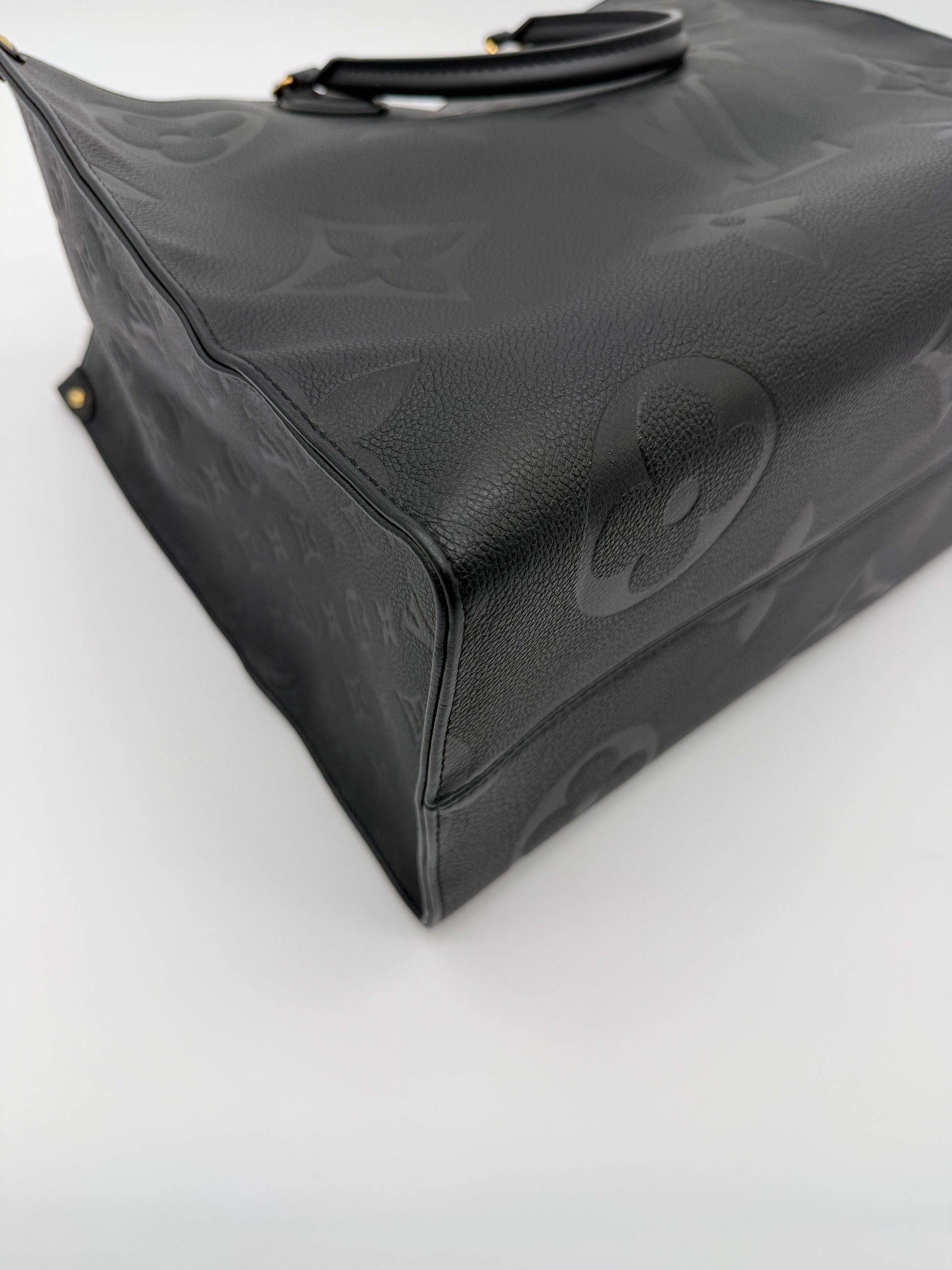 Louis Vuitton OnTheGo GM Empreinte Giant Black