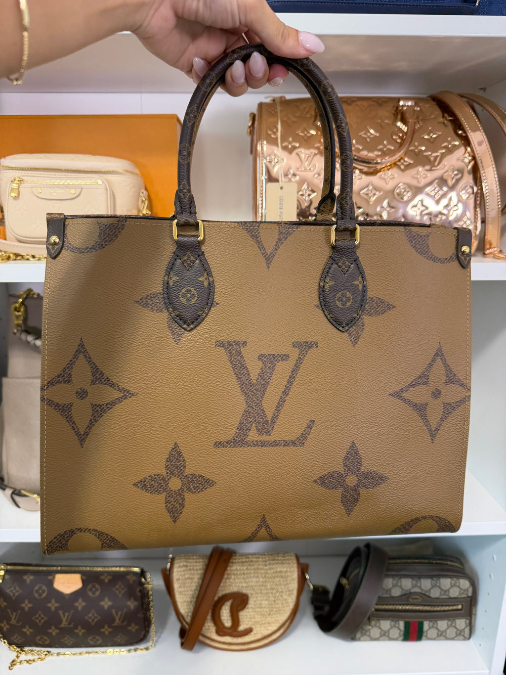 Louis Vuitton OnTheGo MM Reverse Monogram