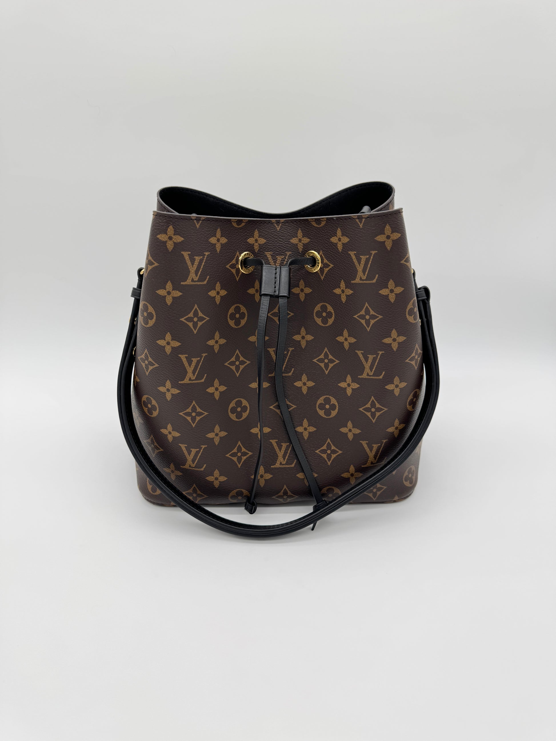 Louis Vuitton NeoNoe MM