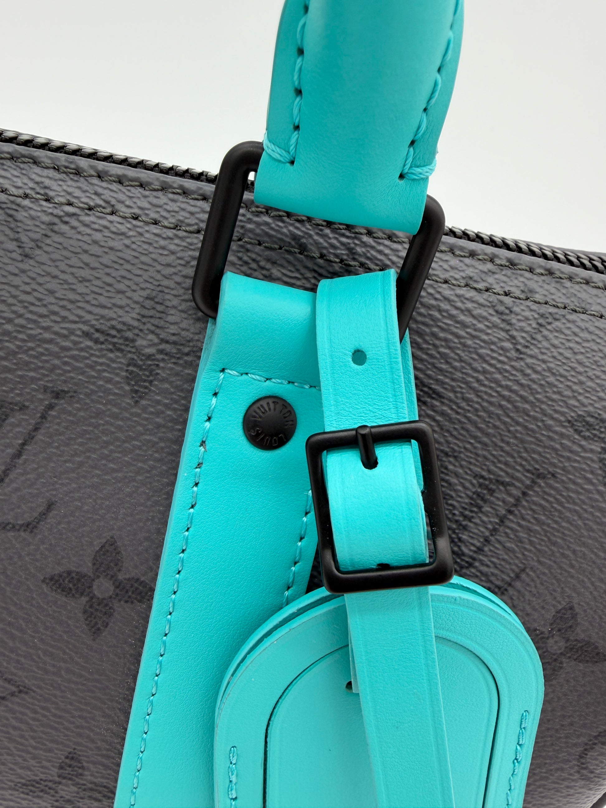 Louis Vuitton Keepall Bandouliere 25 Turquoise / Monogram Eclipse Reverse