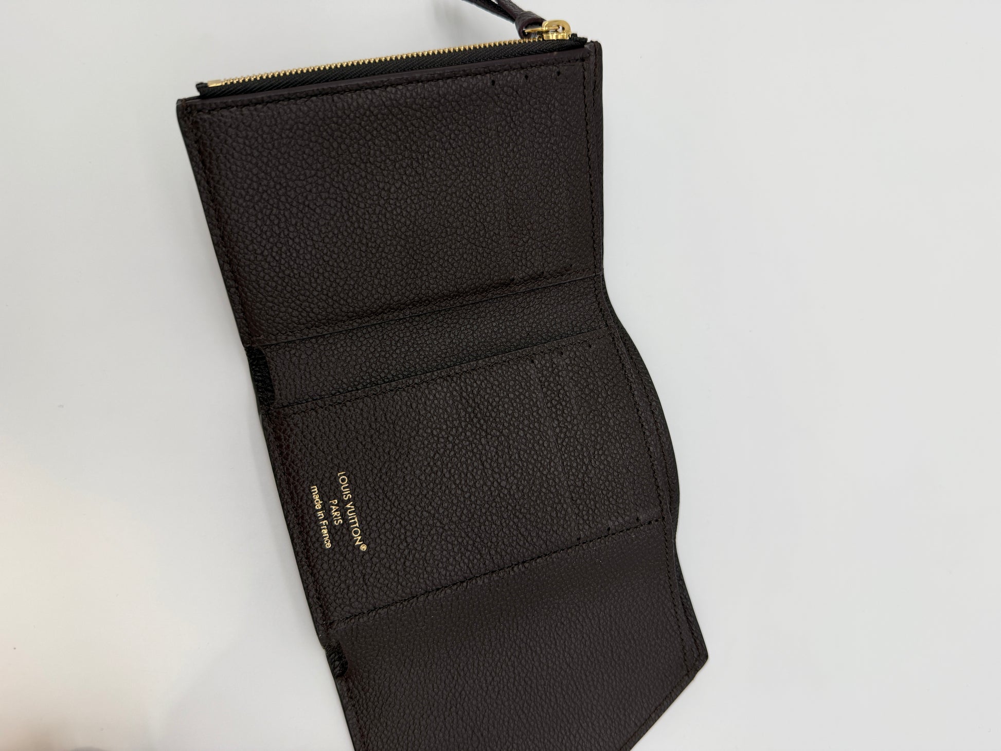 Louis Vuitton Victorine Chocolate Empreinte