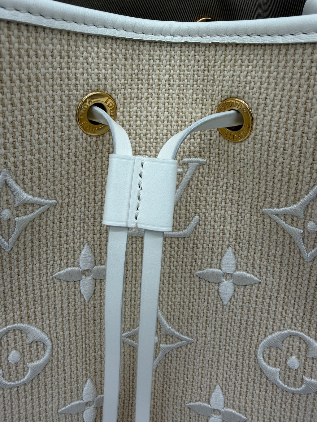 Louis Vuitton Neonoe MM Embroidered Monogram