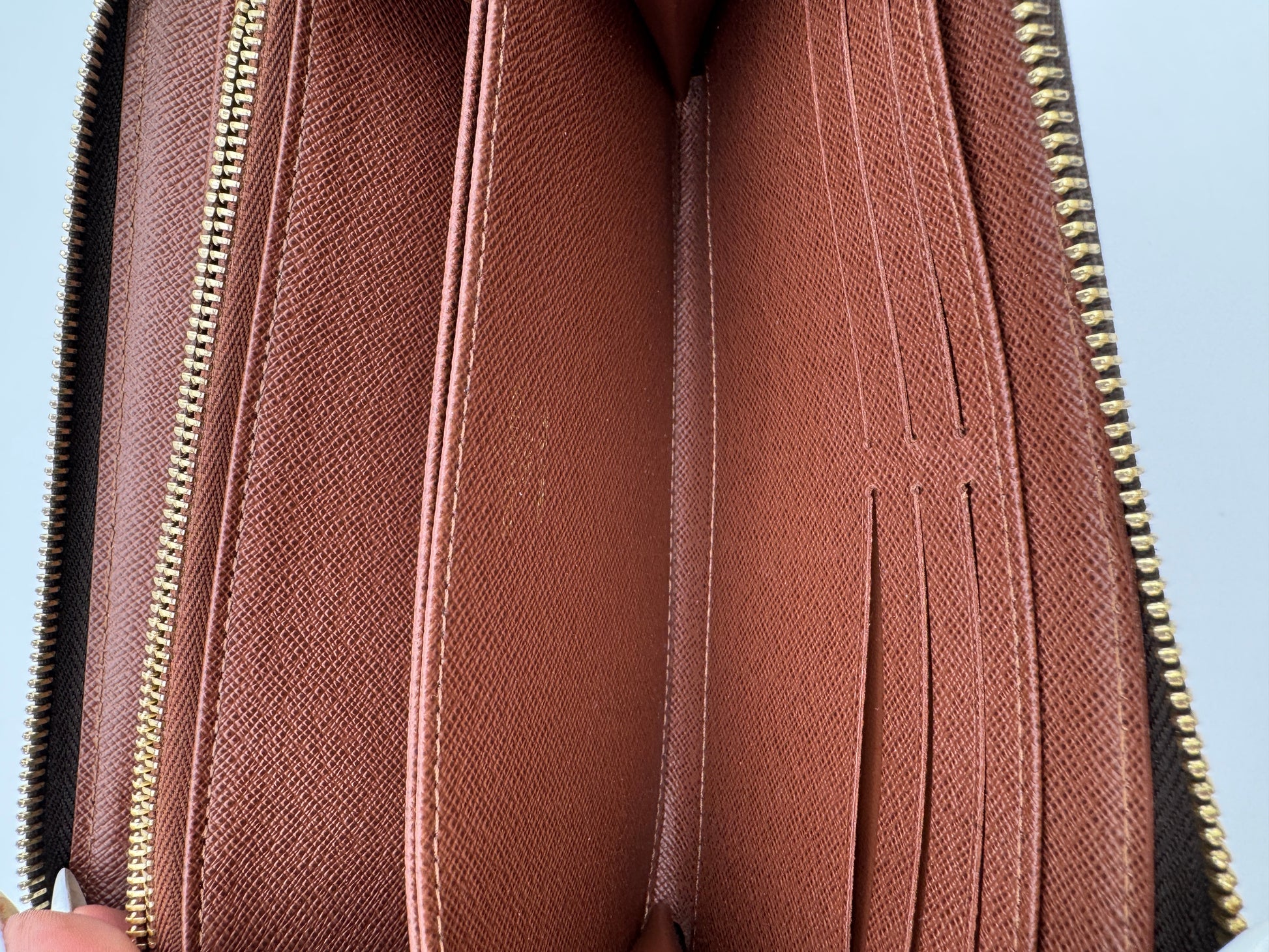 Louis Vuitton Monogram Zippy Wallet