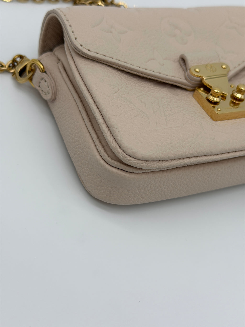 Louis Vuitton Micro Metis Empreinte