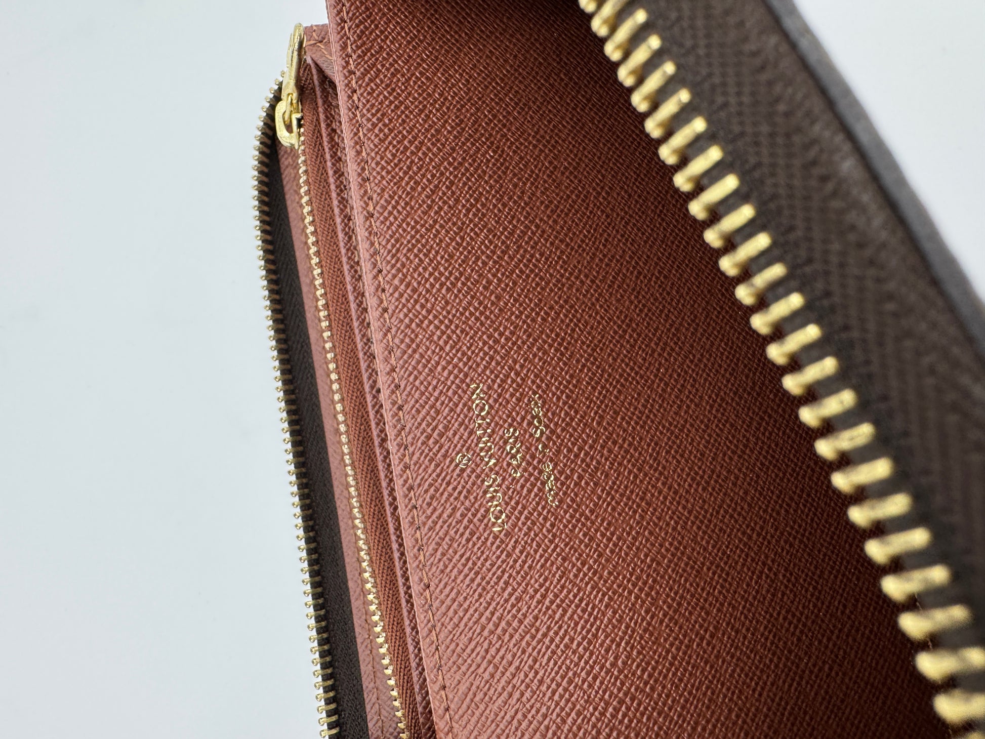 Louis Vuitton Monogram Zippy Wallet
