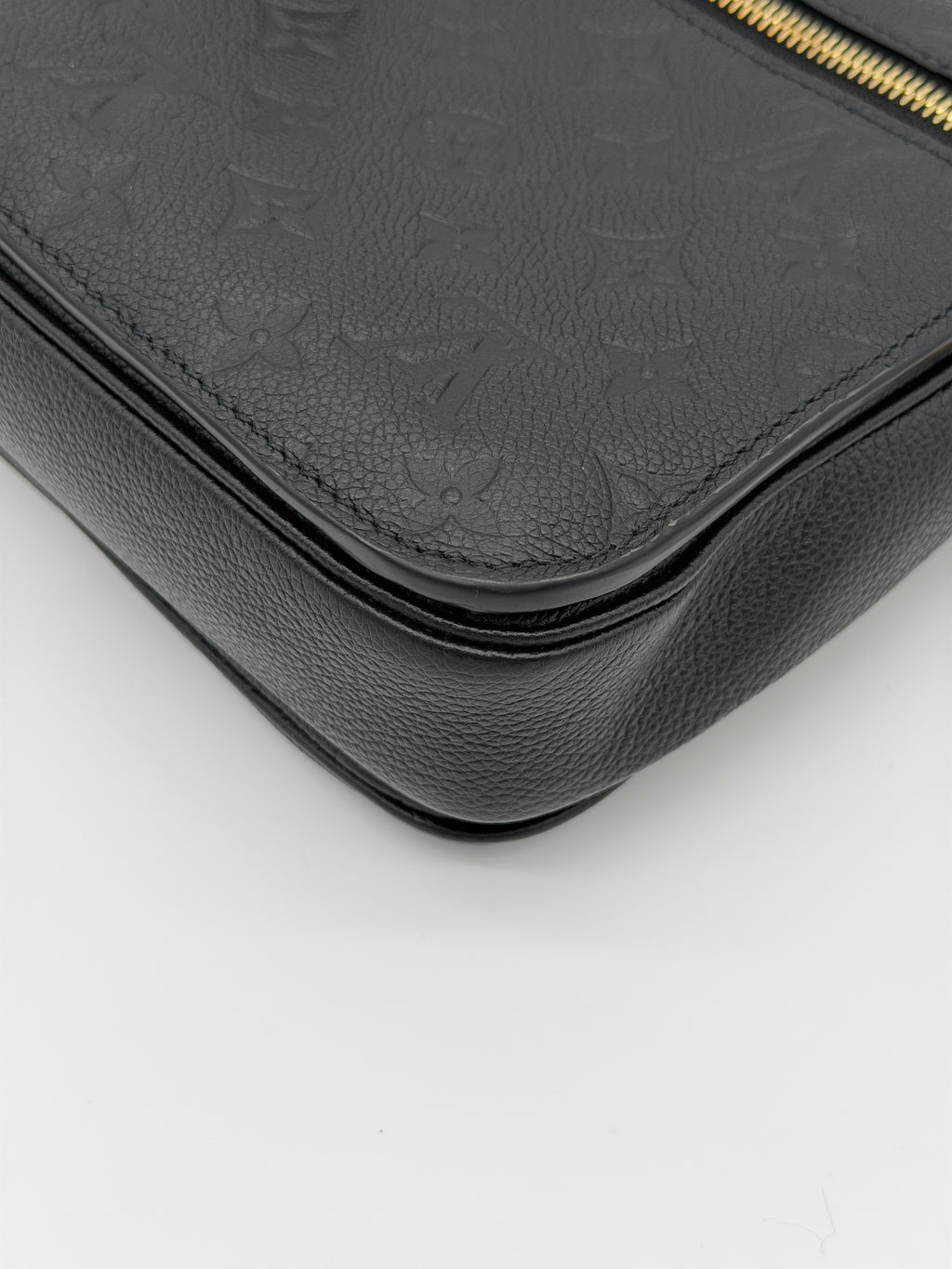 Louis Vuitton Pochette Metis Black Empreinte