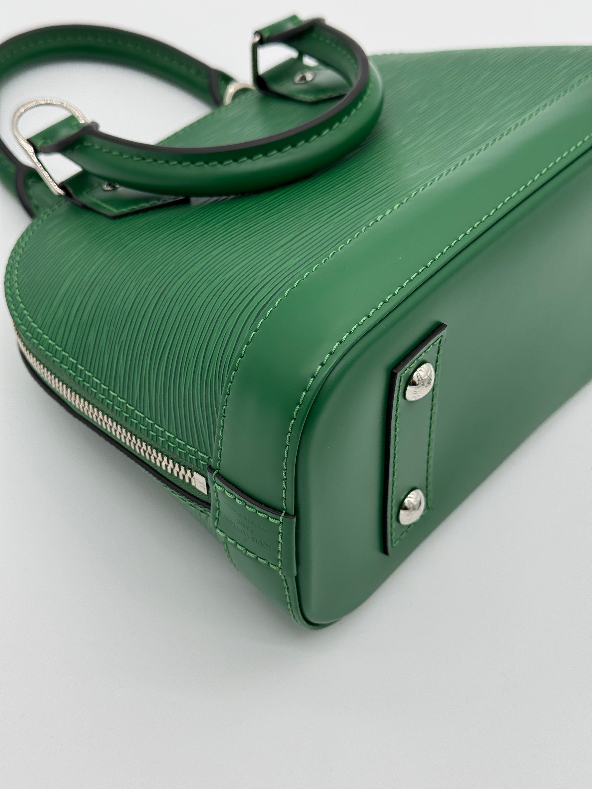Louis Vuitton Alma BB Epi Borneo Green